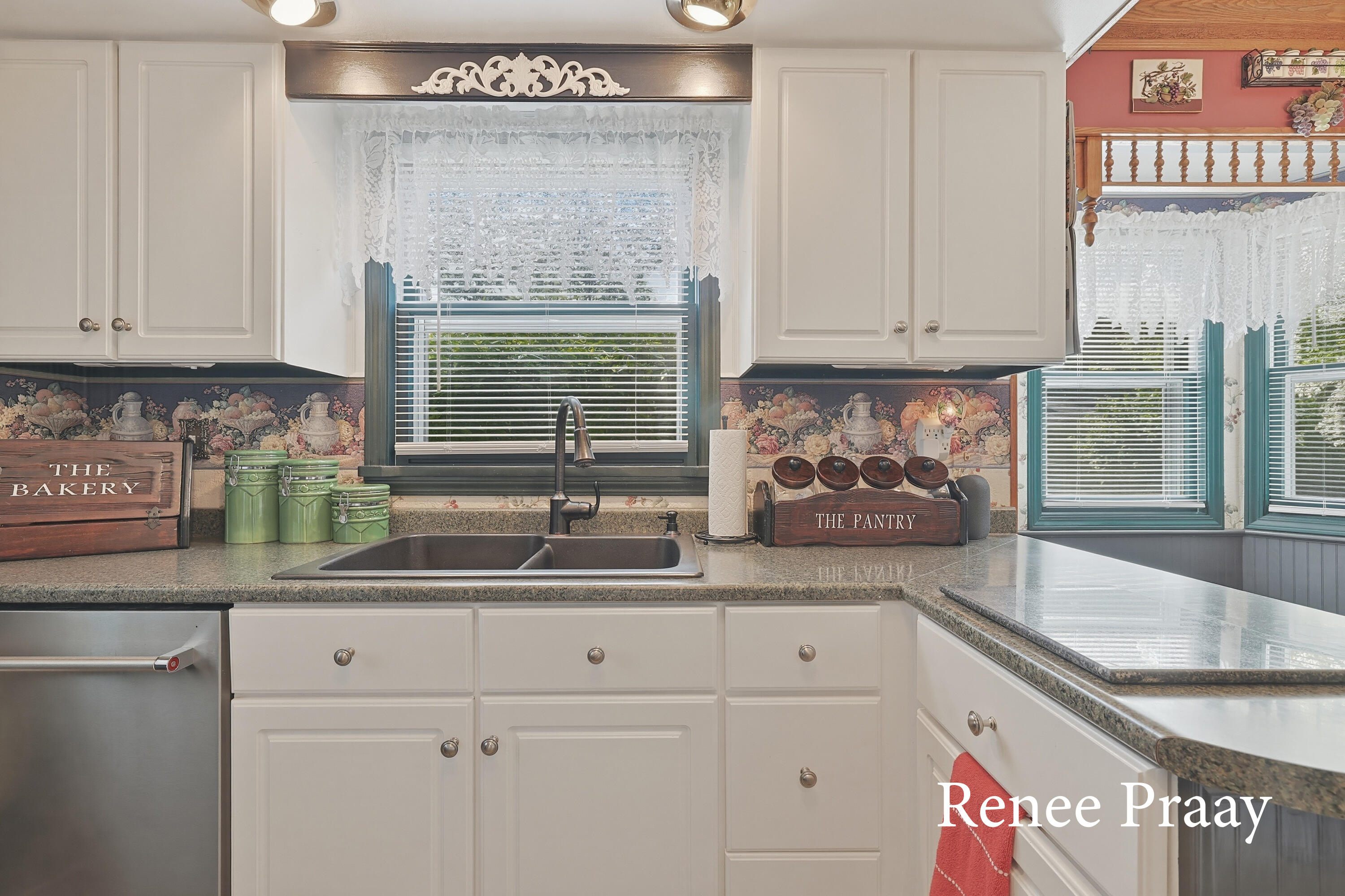 2816 Green Ridge Avenue Muskegon MI 49445