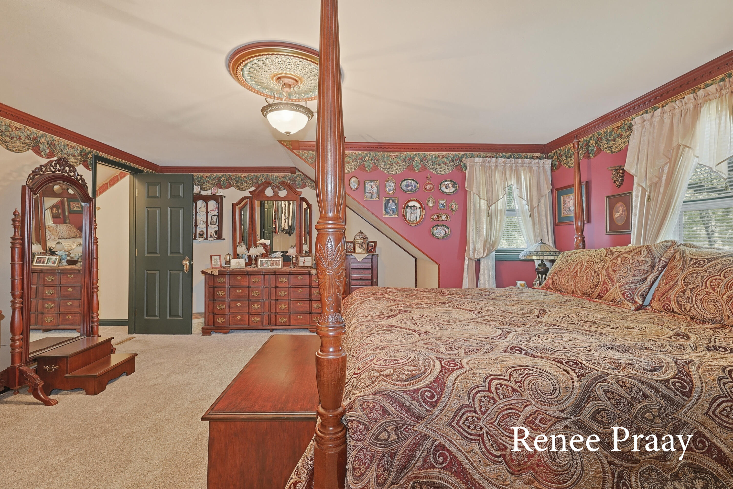 2816 Green Ridge Avenue Muskegon MI 49445