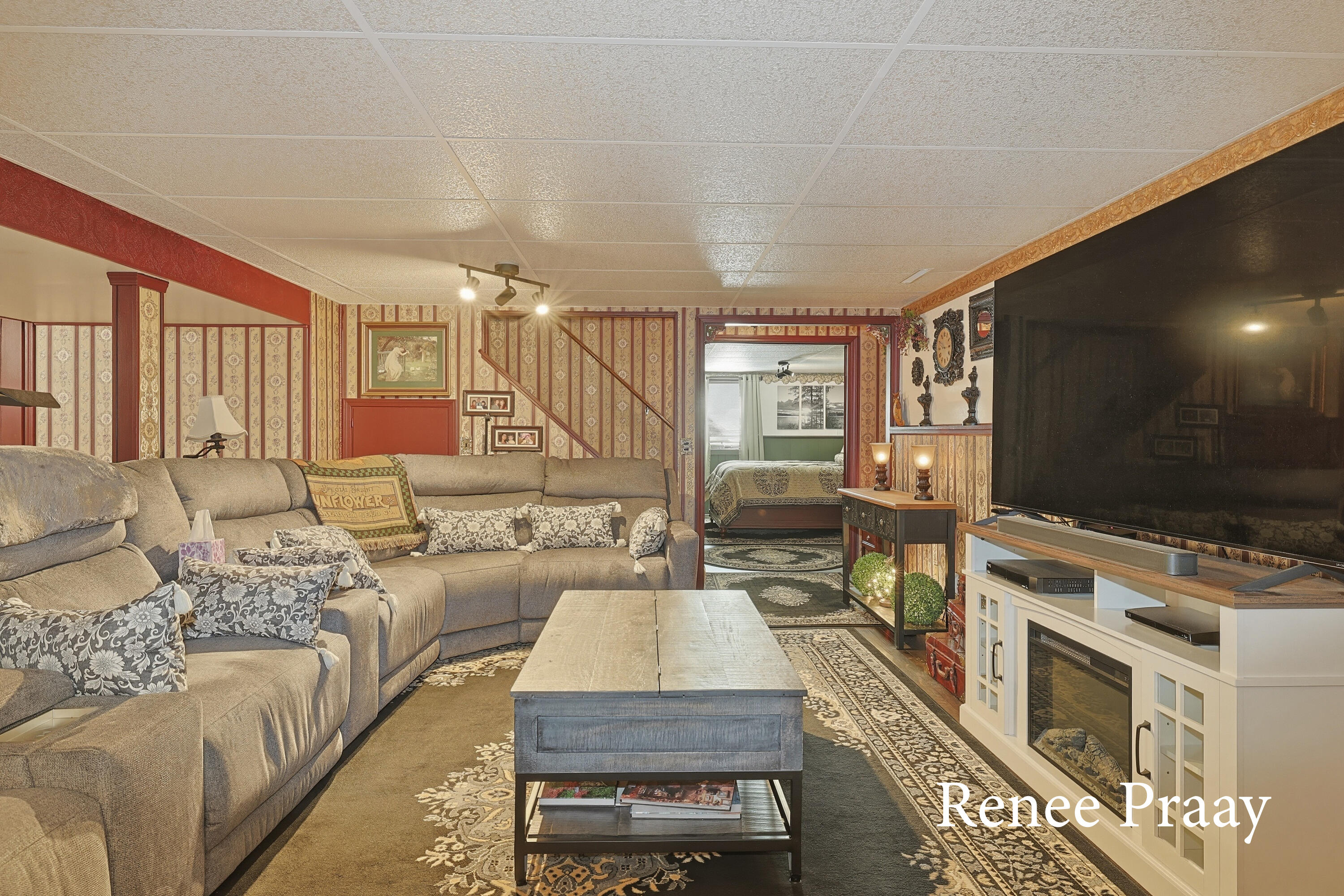 2816 Green Ridge Avenue Muskegon MI 49445