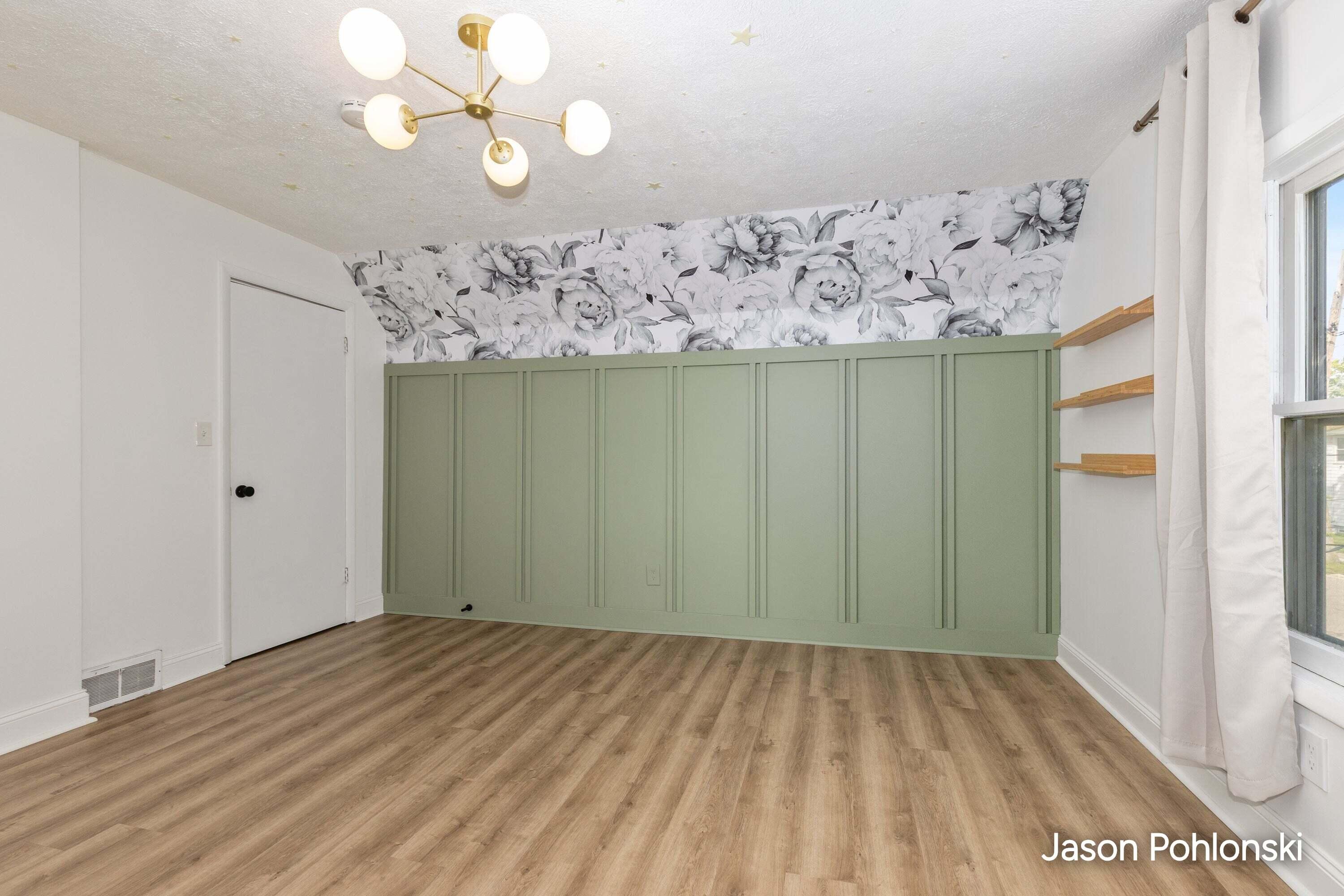 104 Sweet Street NE Grand Rapids MI 49505