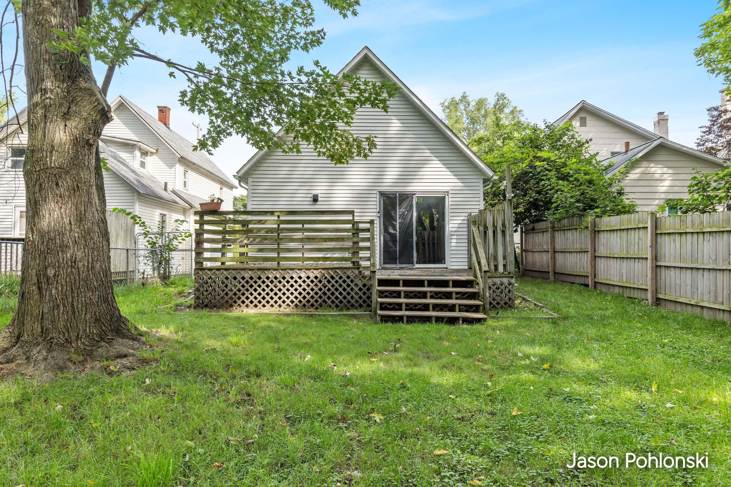104 Sweet Street NE Grand Rapids MI 49505