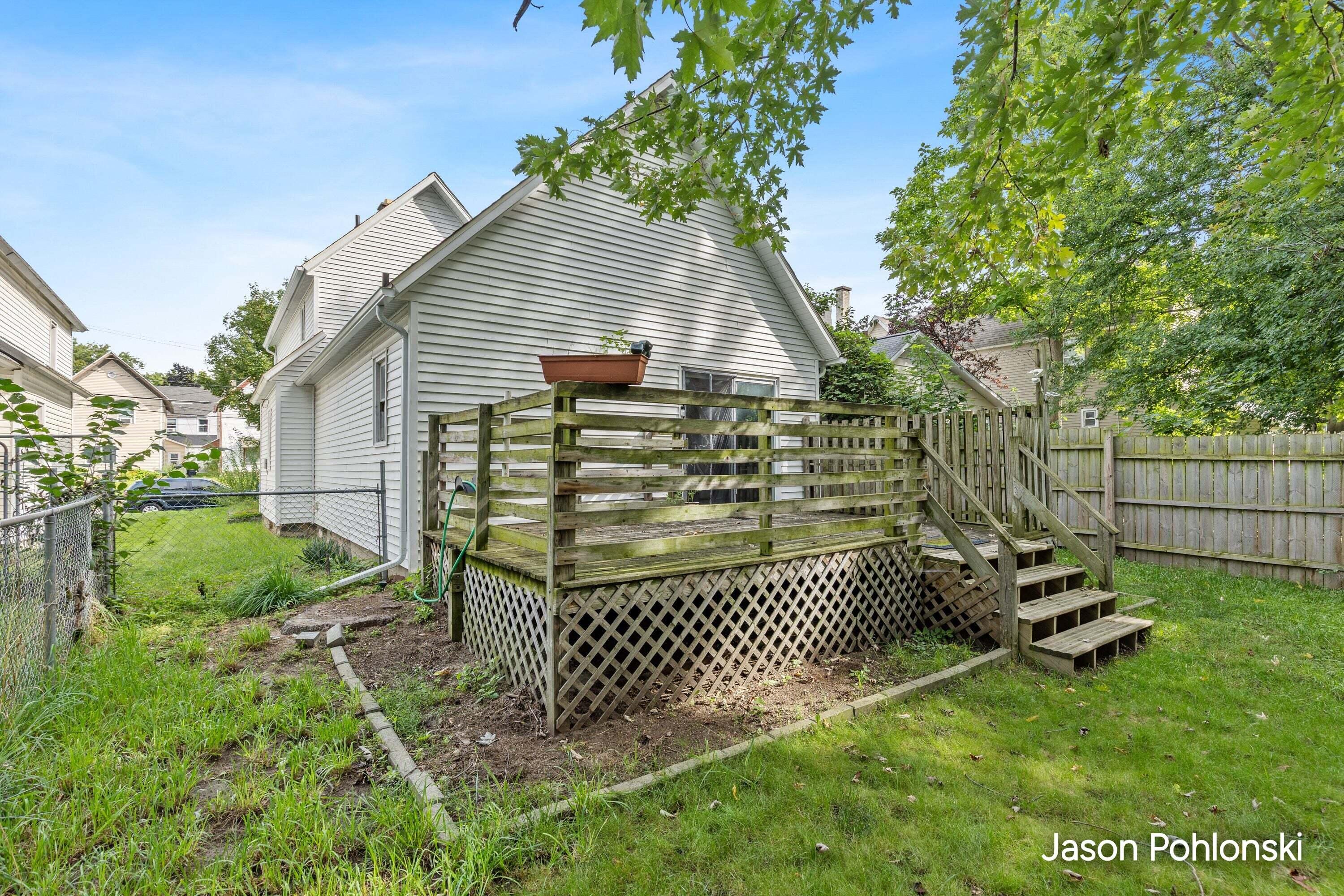 104 Sweet Street NE Grand Rapids MI 49505