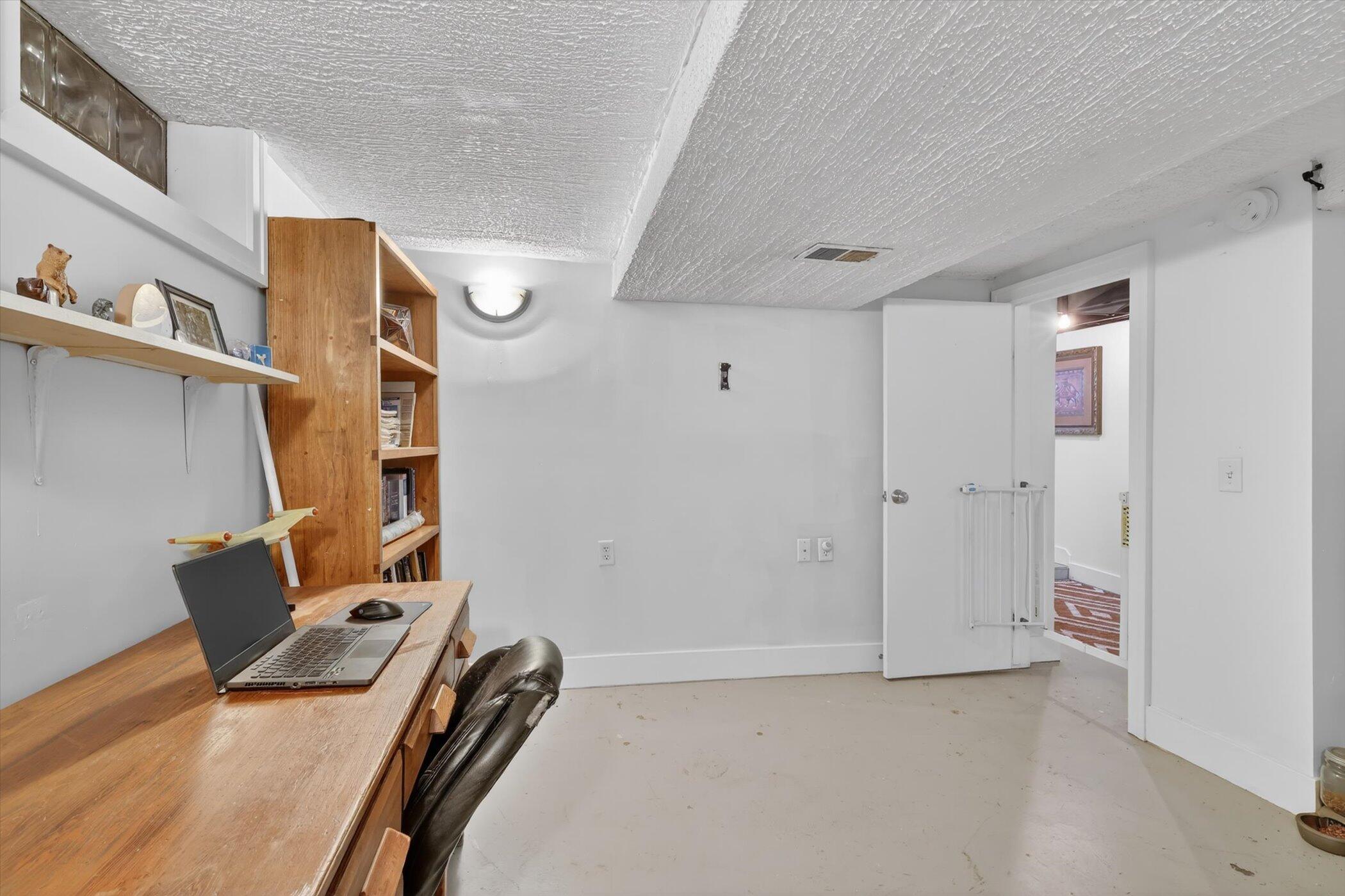 1717 Linden Avenue SE Grand Rapids MI 49507