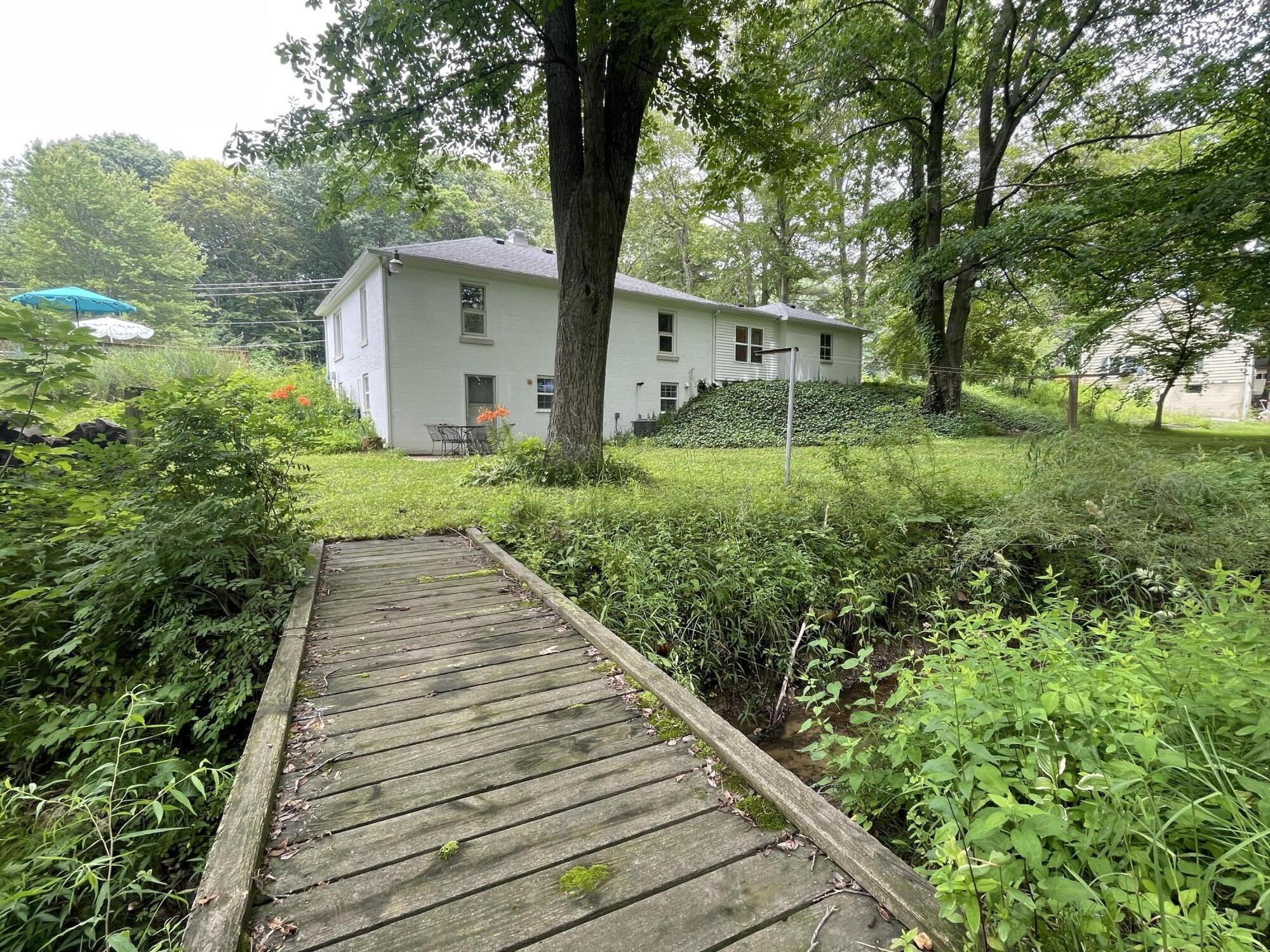 2982 W Bundy Road Coloma MI 49038