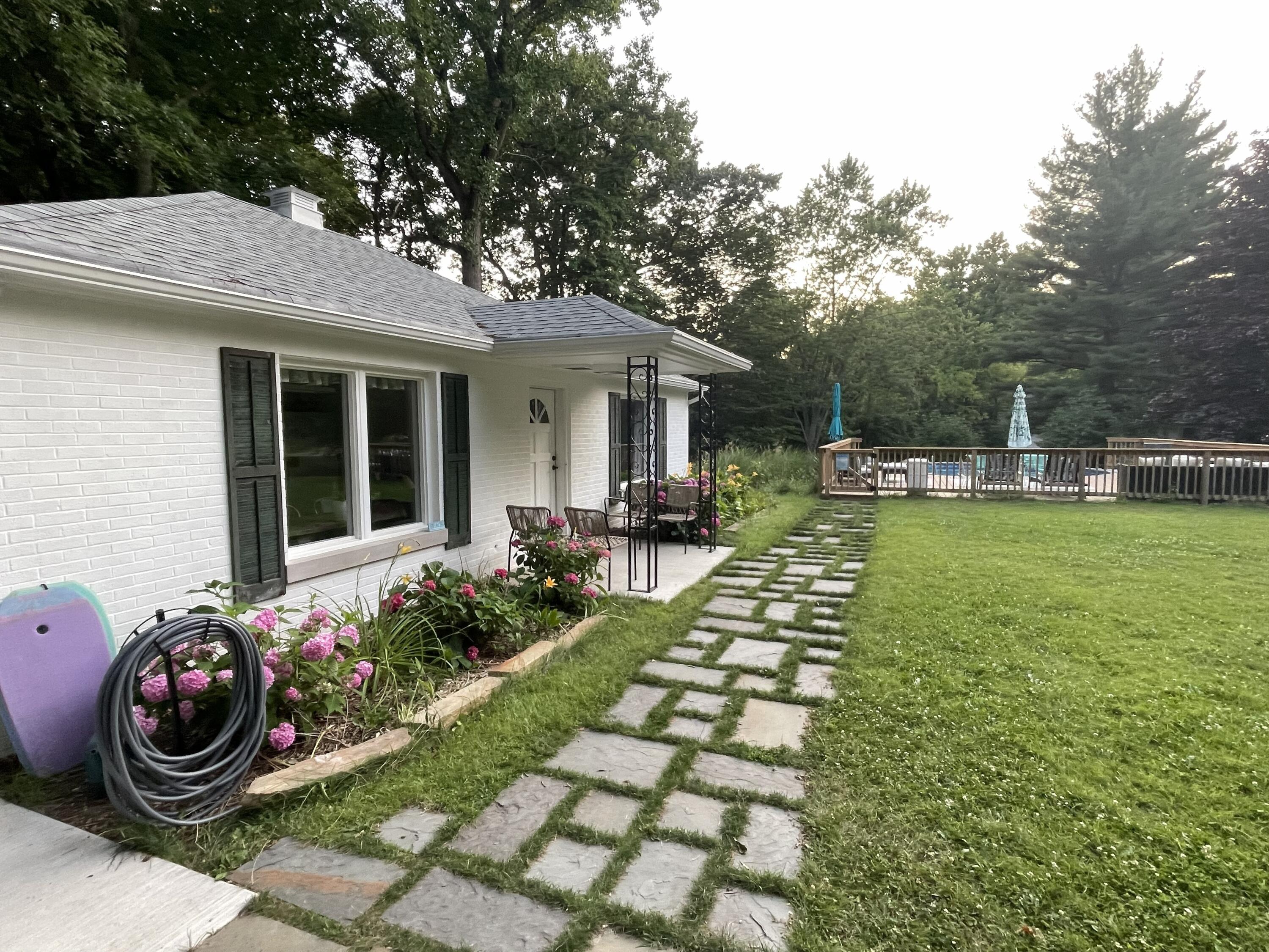 2982 W Bundy Road Coloma MI 49038