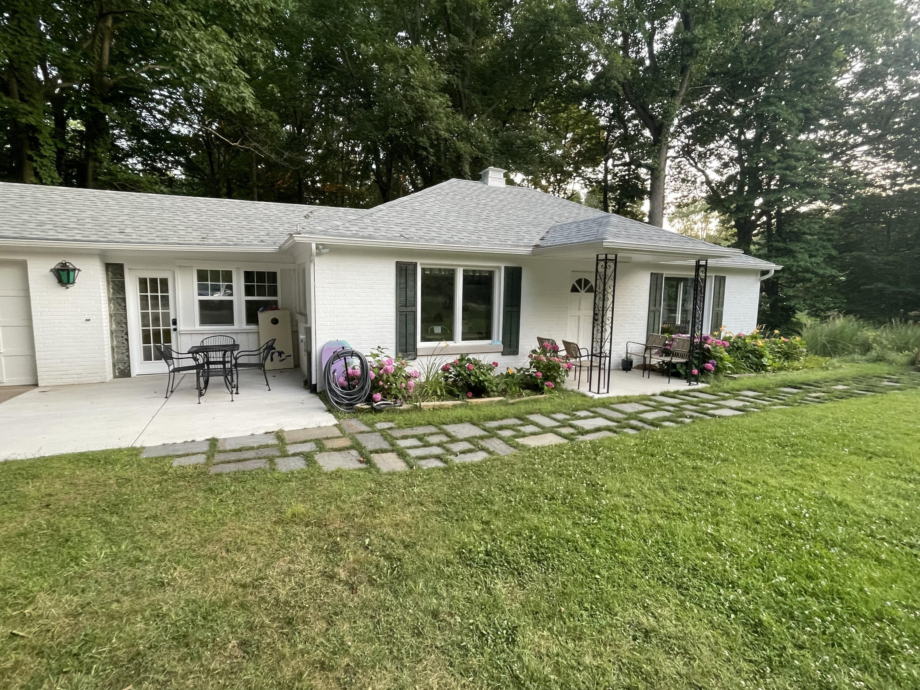 2982 W Bundy Road Coloma MI 49038