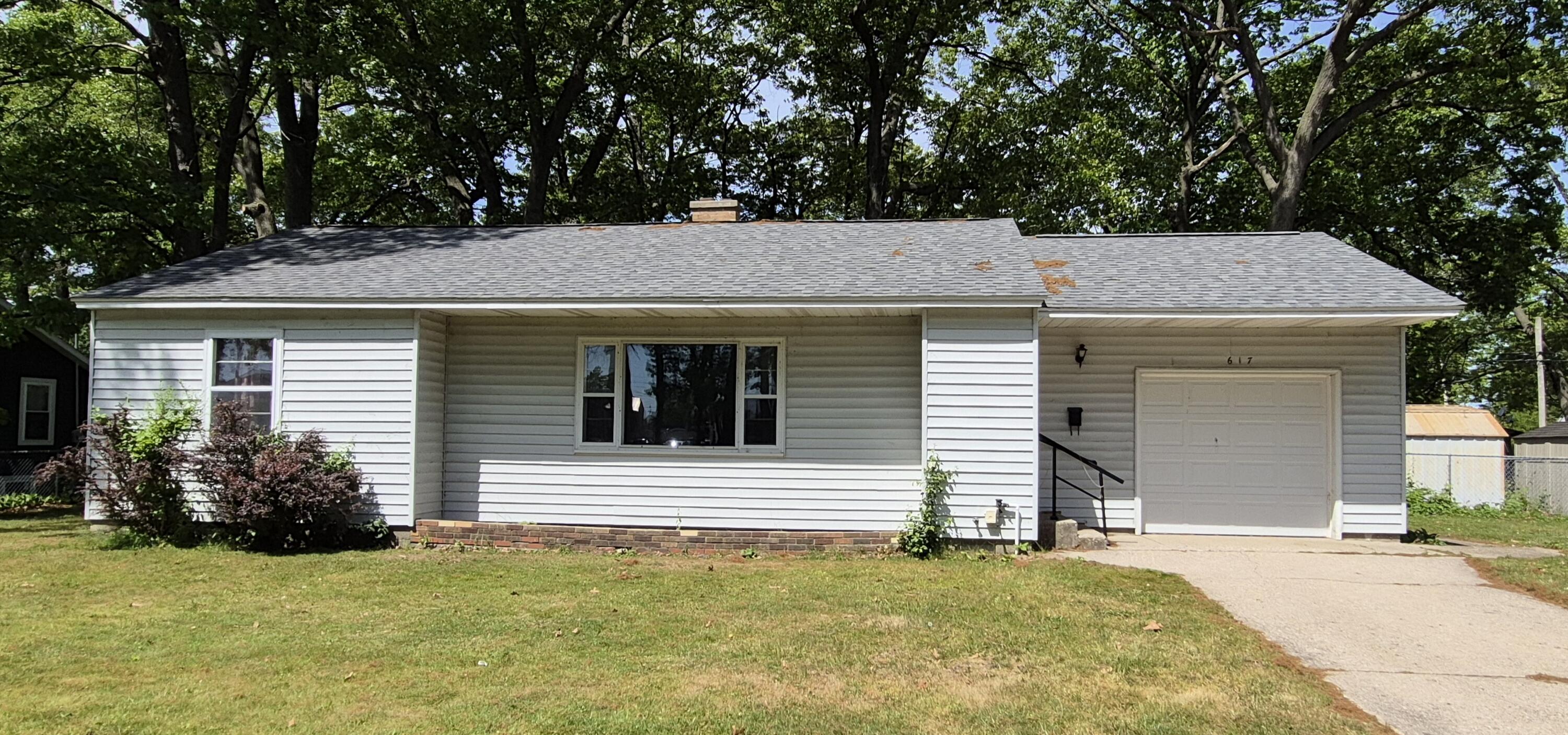 617 Oscar Muskegon MI 49445