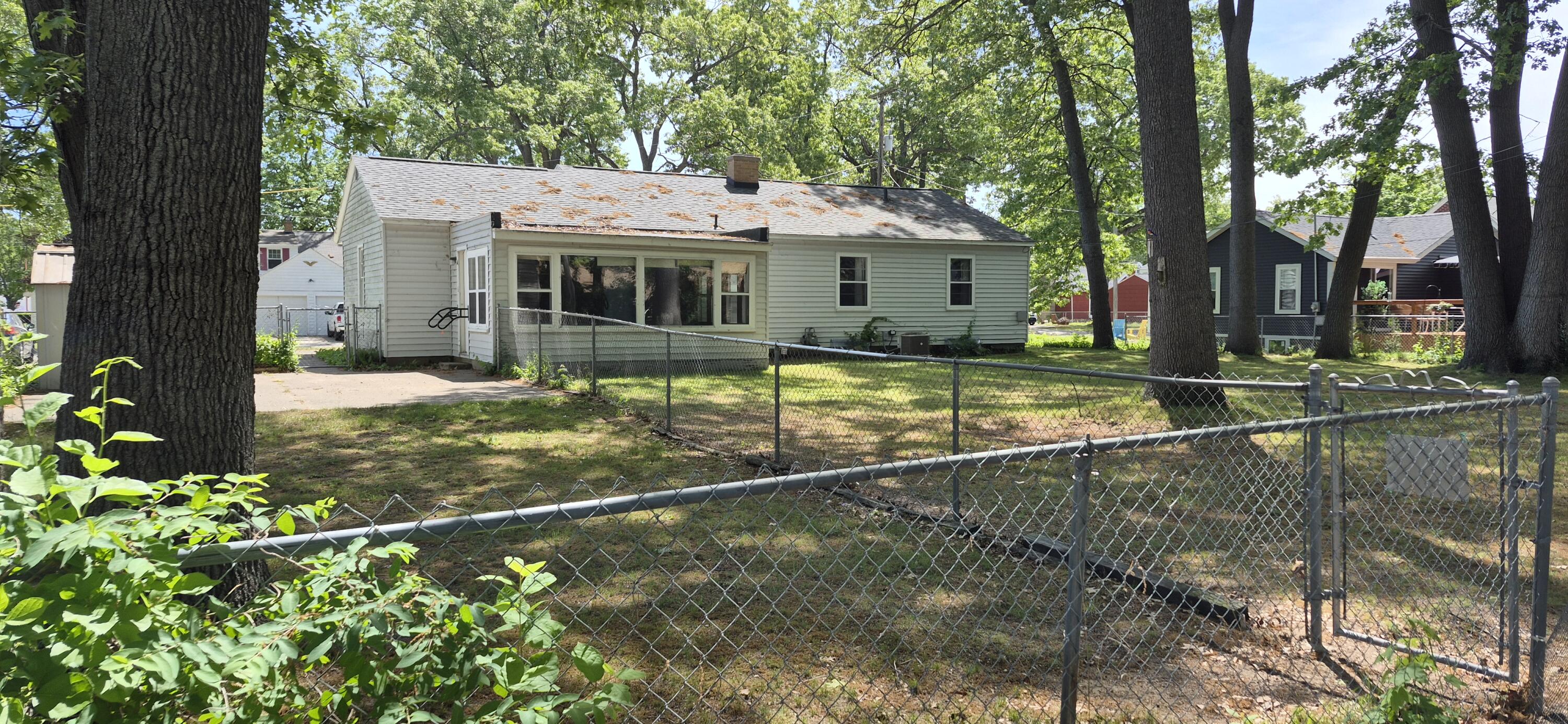 617 Oscar Muskegon MI 49445