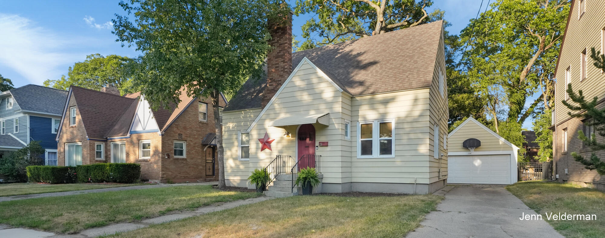 1236 Benjamin Avenue SE Grand Rapids MI 49506