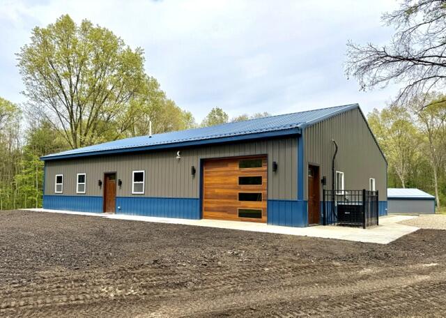 53815 Glenwood Road Dowagiac MI 49047