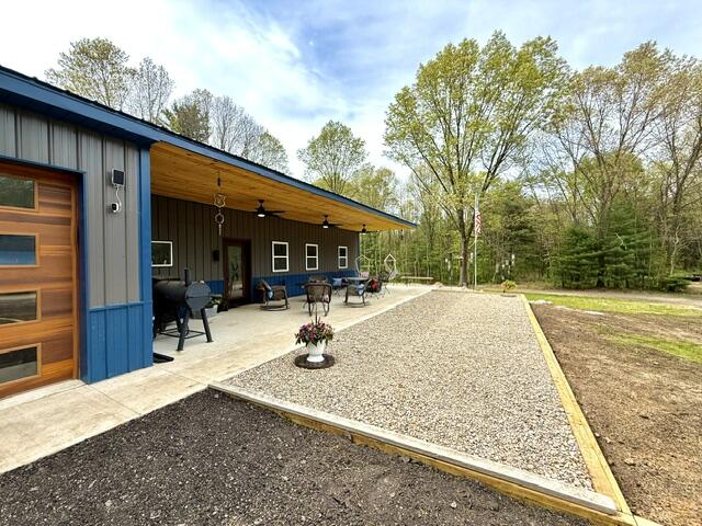 53815 Glenwood Road Dowagiac MI 49047