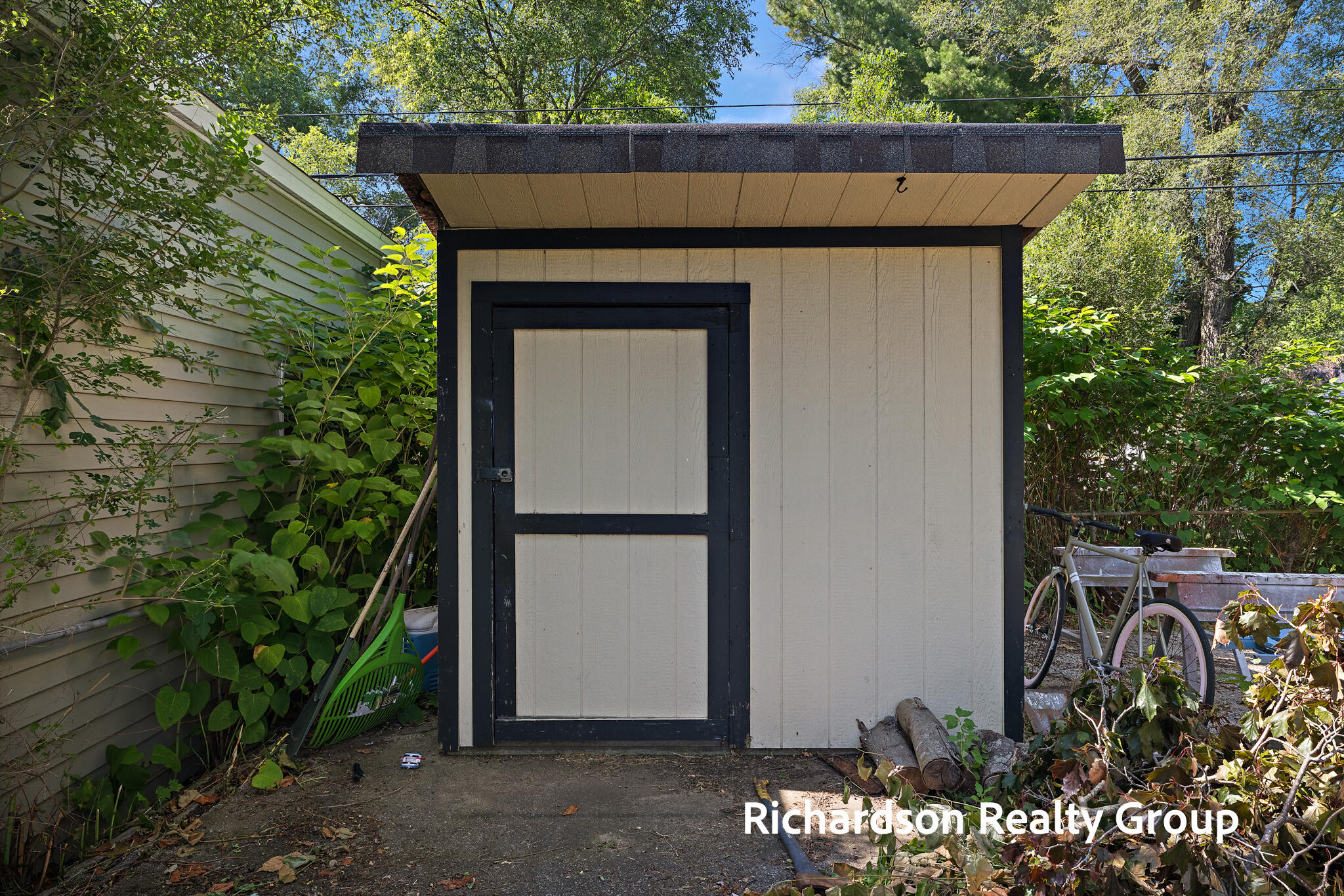1949 Letart Avenue Muskegon MI 49441