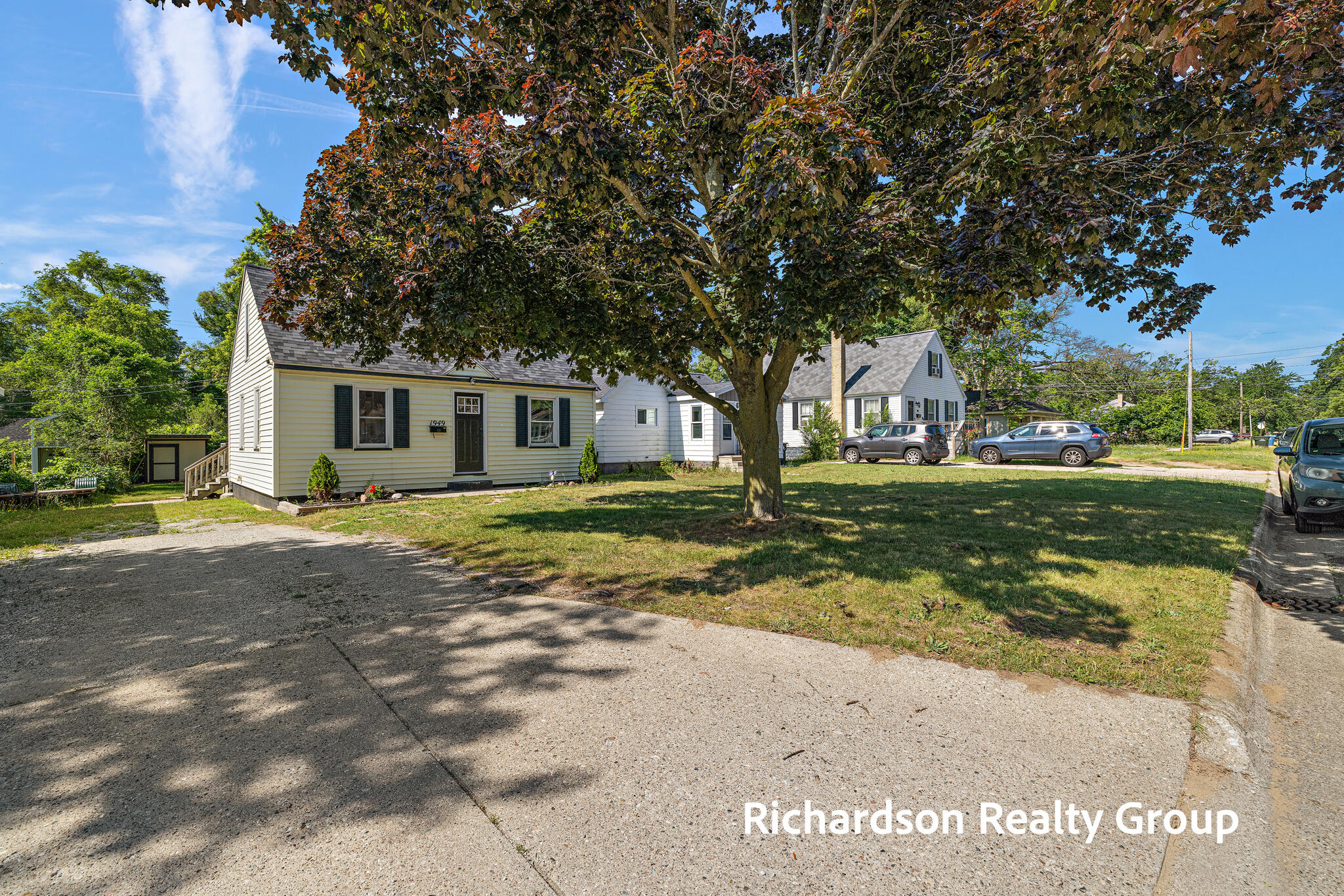 1949 Letart Avenue Muskegon MI 49441
