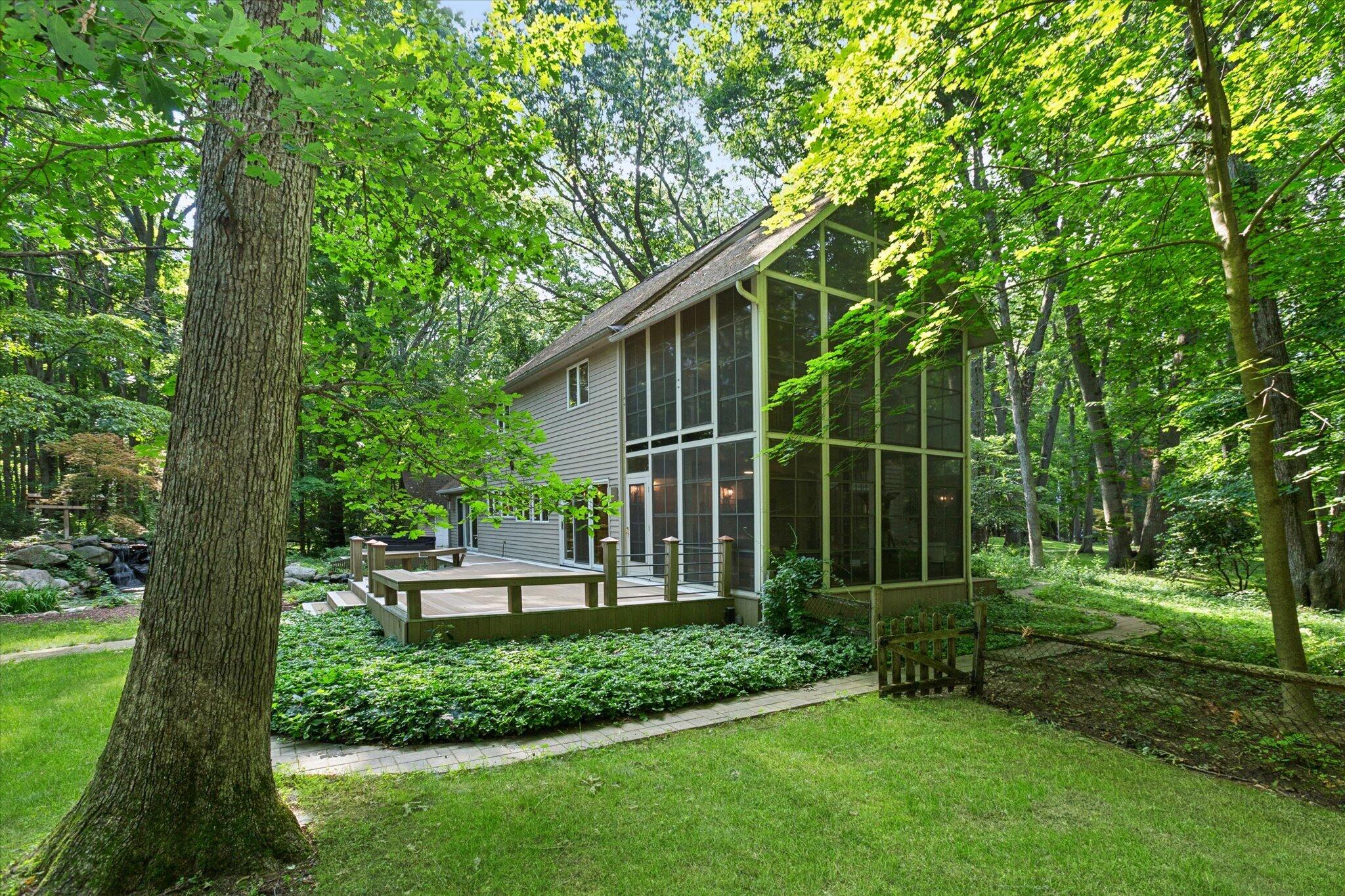 2705 W Glenlord Road Stevensville MI 49127