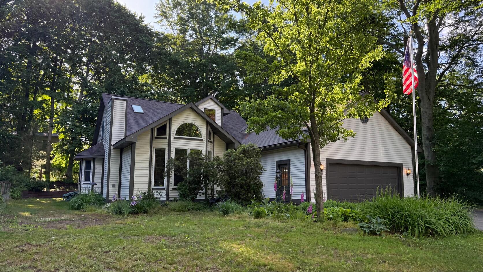 13462 Lakeshore Avenue Grand Haven MI 49417