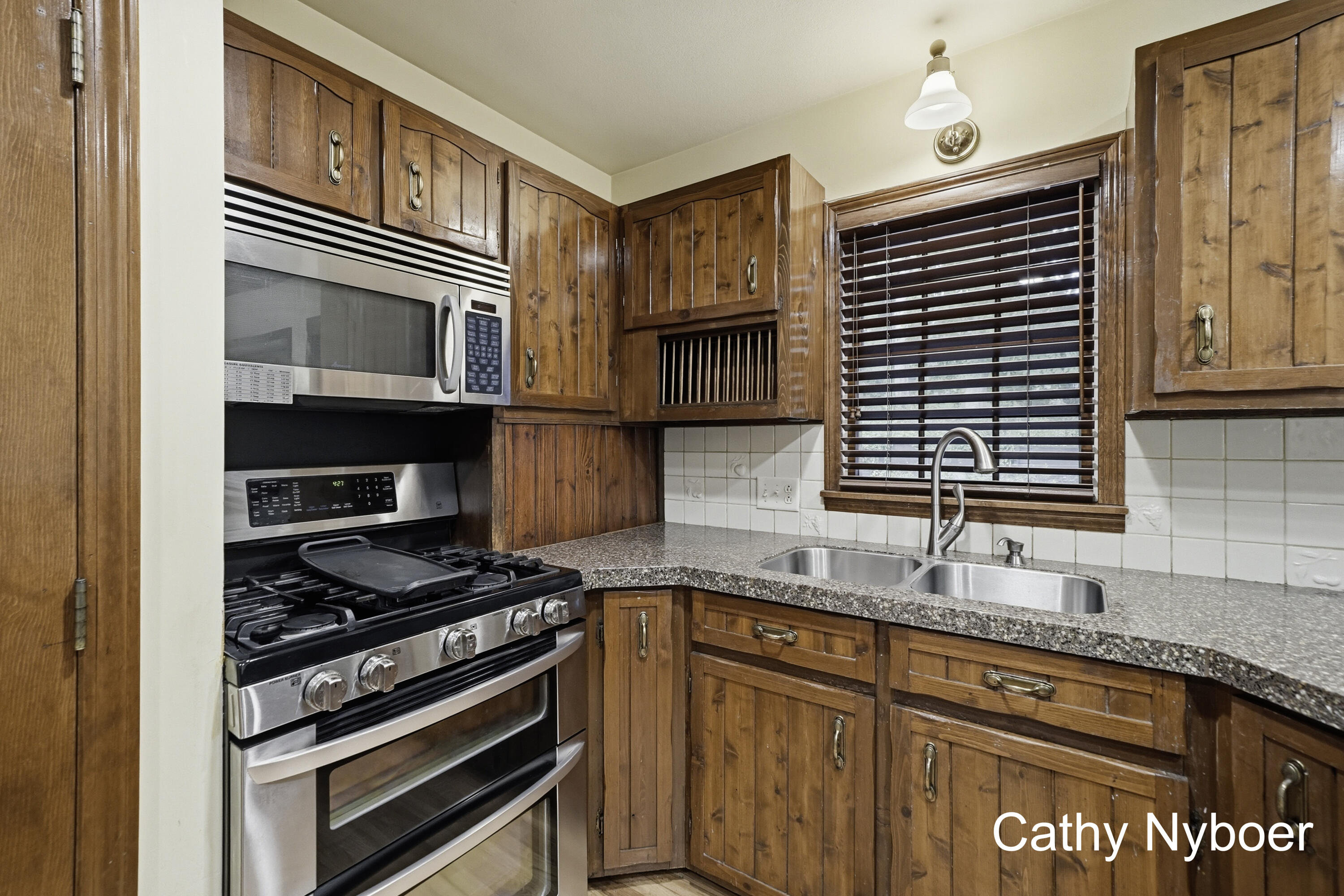 13462 Lakeshore Avenue Grand Haven MI 49417