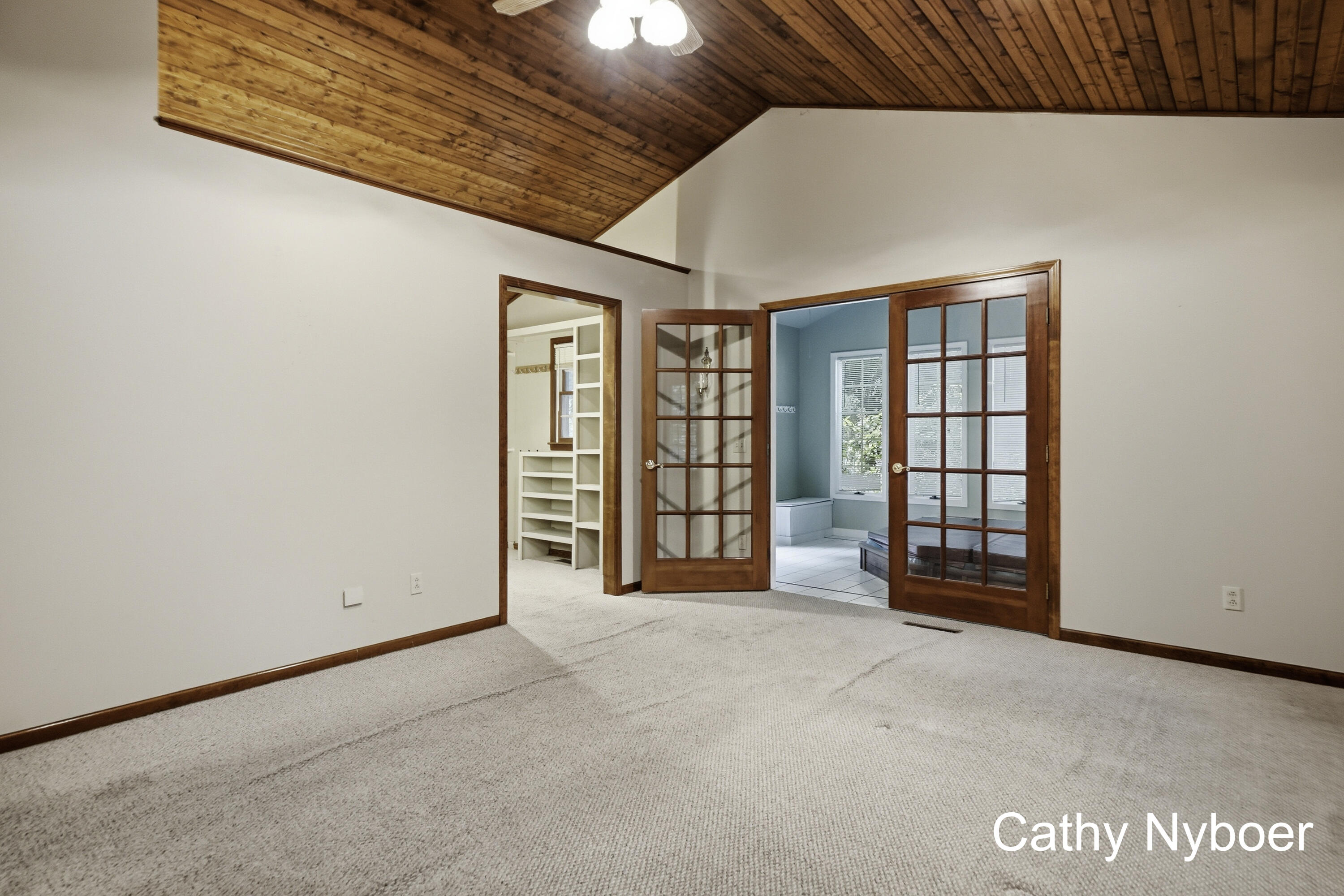 13462 Lakeshore Avenue Grand Haven MI 49417