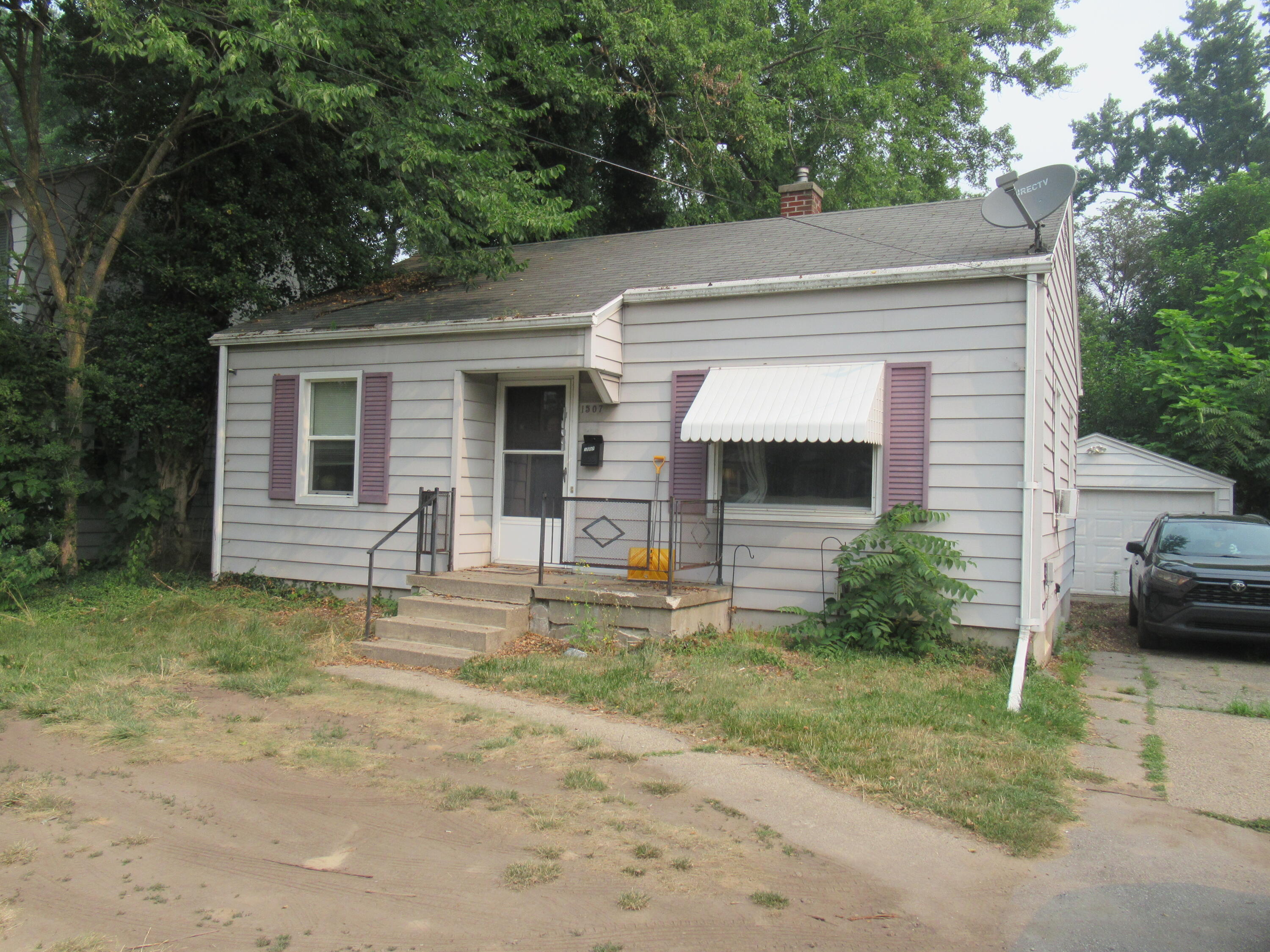 1507 Leonard Street NE Grand Rapids MI 49505