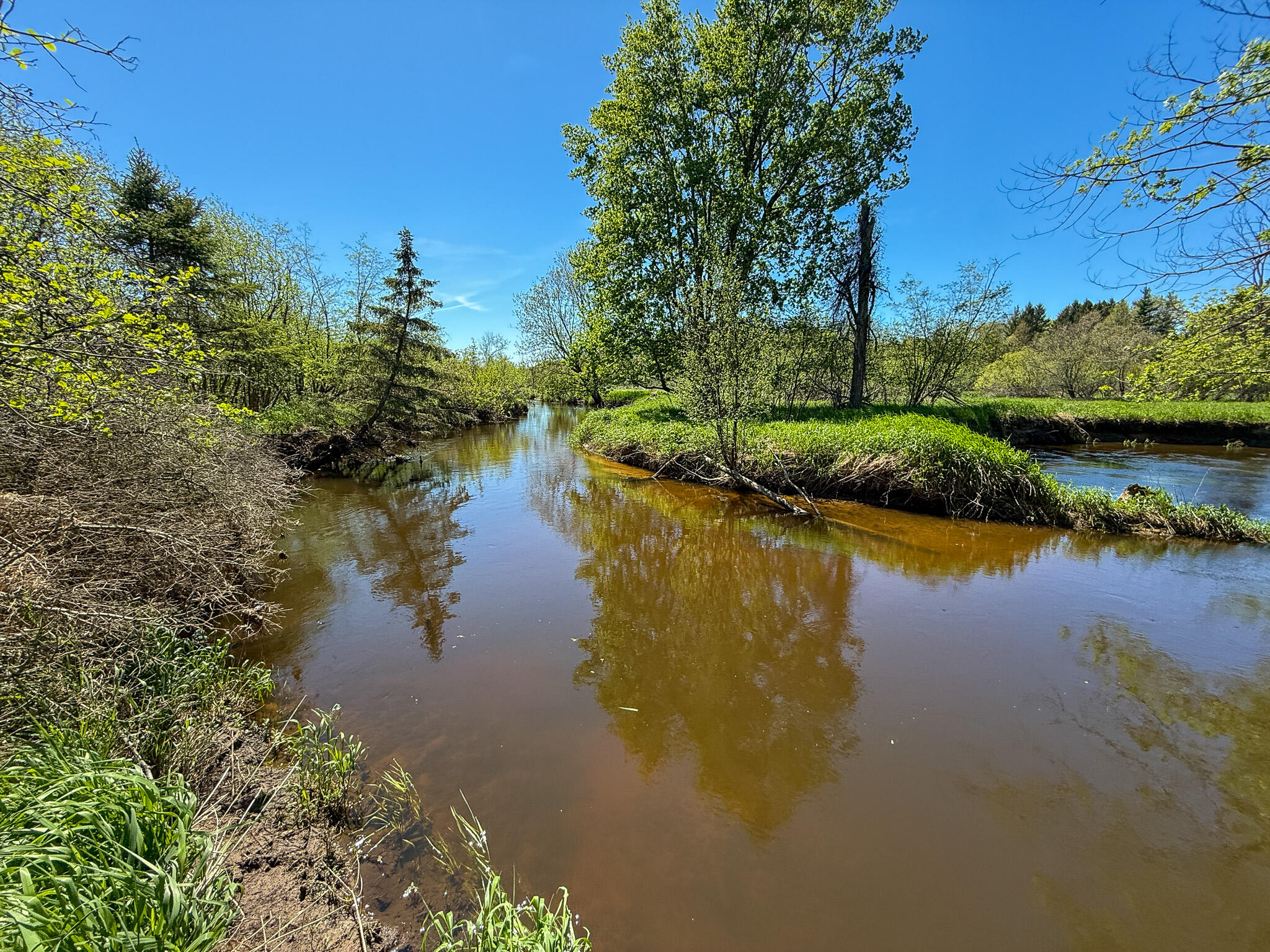 1583 N Dennis Road Ludington MI 49431