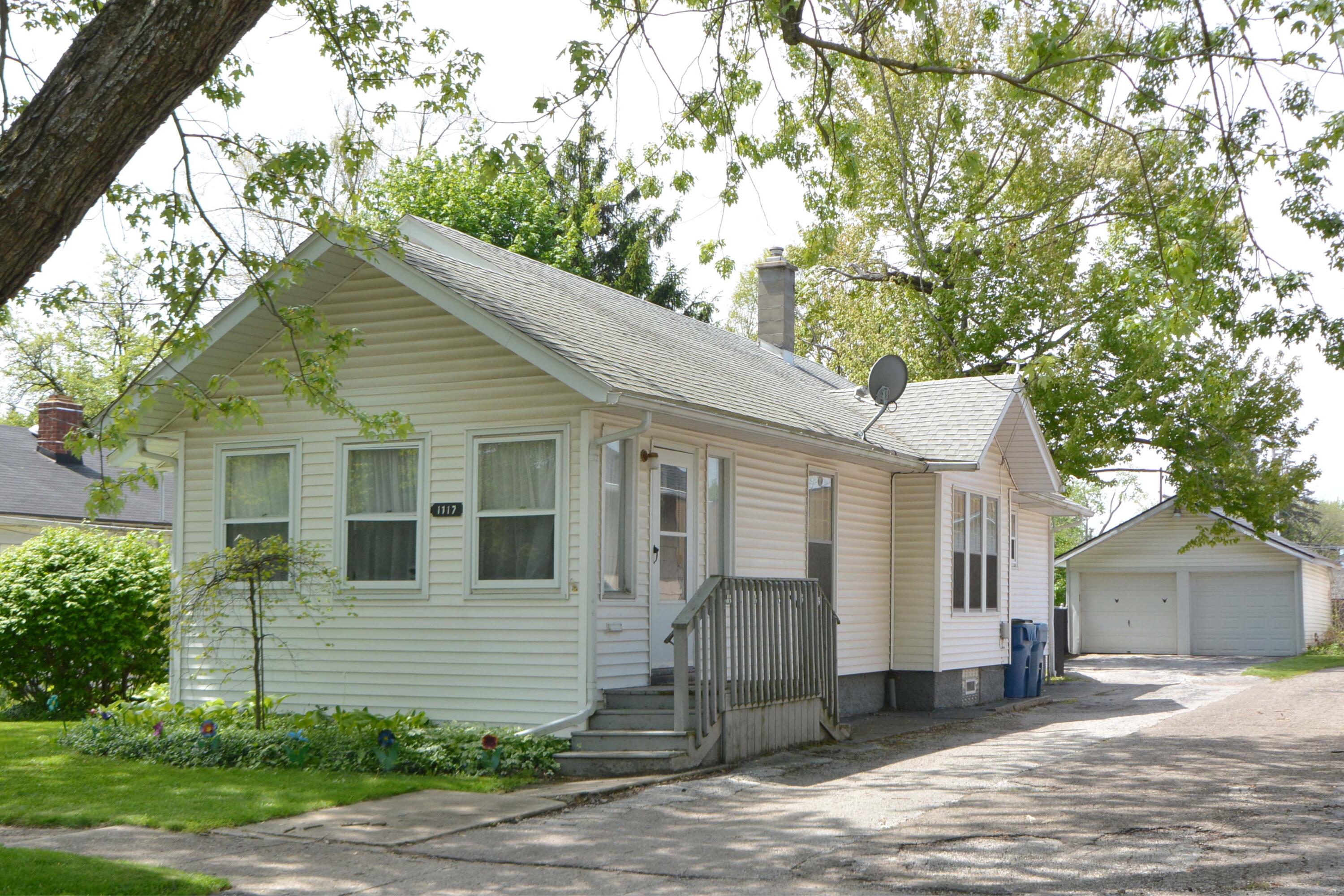 1117 Dayton Avenue Kalamazoo MI 49048