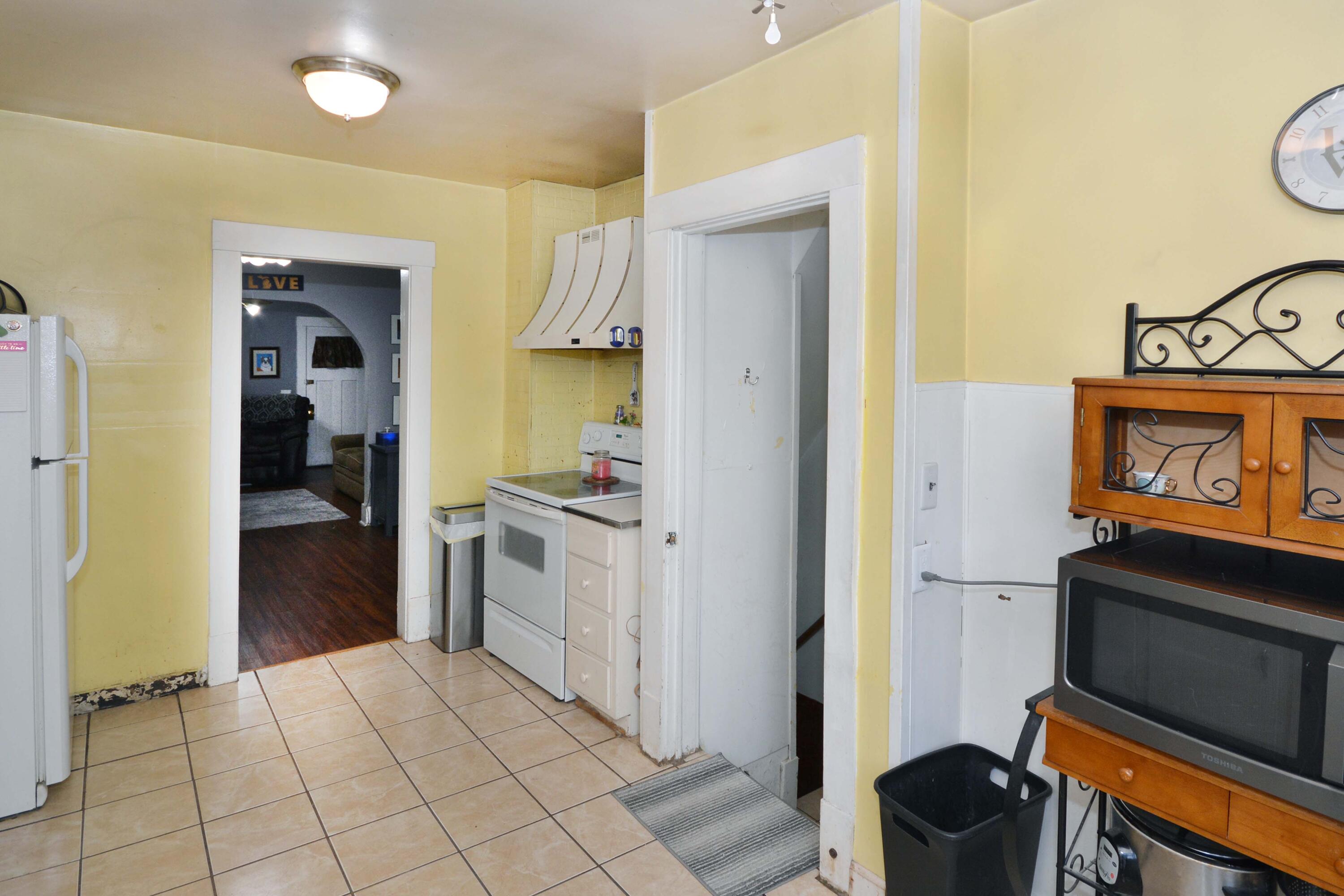 1117 Dayton Avenue Kalamazoo MI 49048