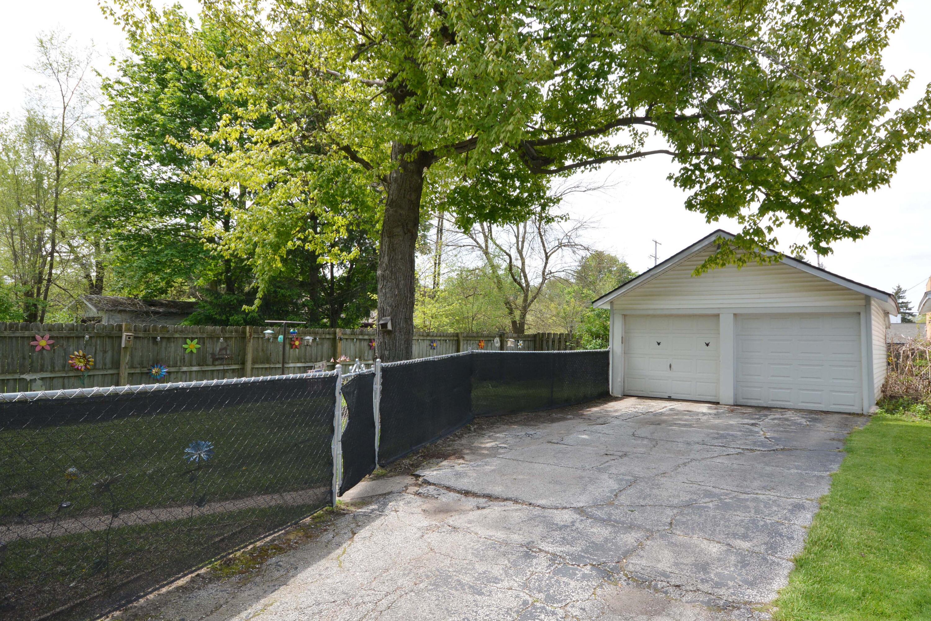 1117 Dayton Avenue Kalamazoo MI 49048