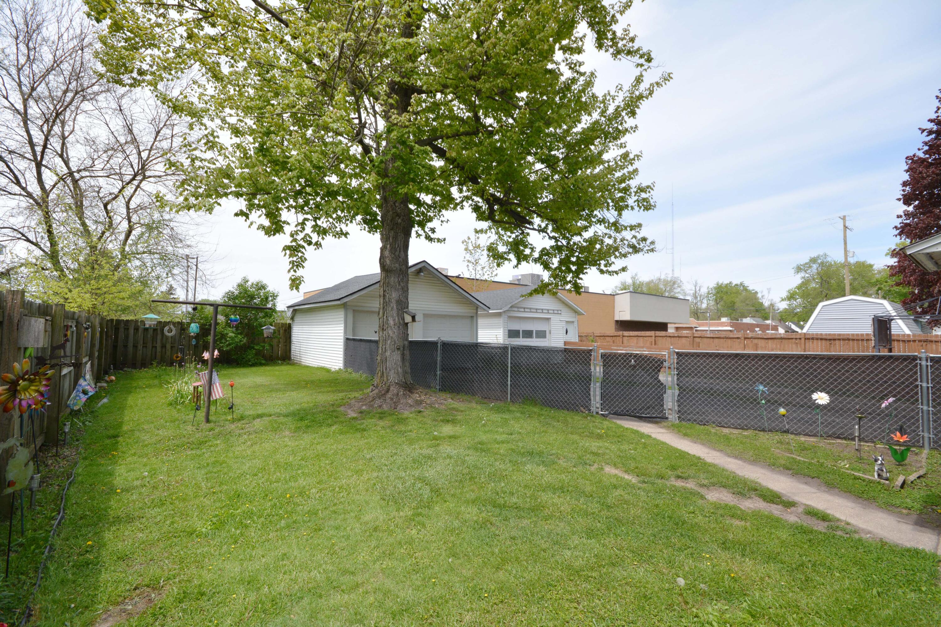 1117 Dayton Avenue Kalamazoo MI 49048