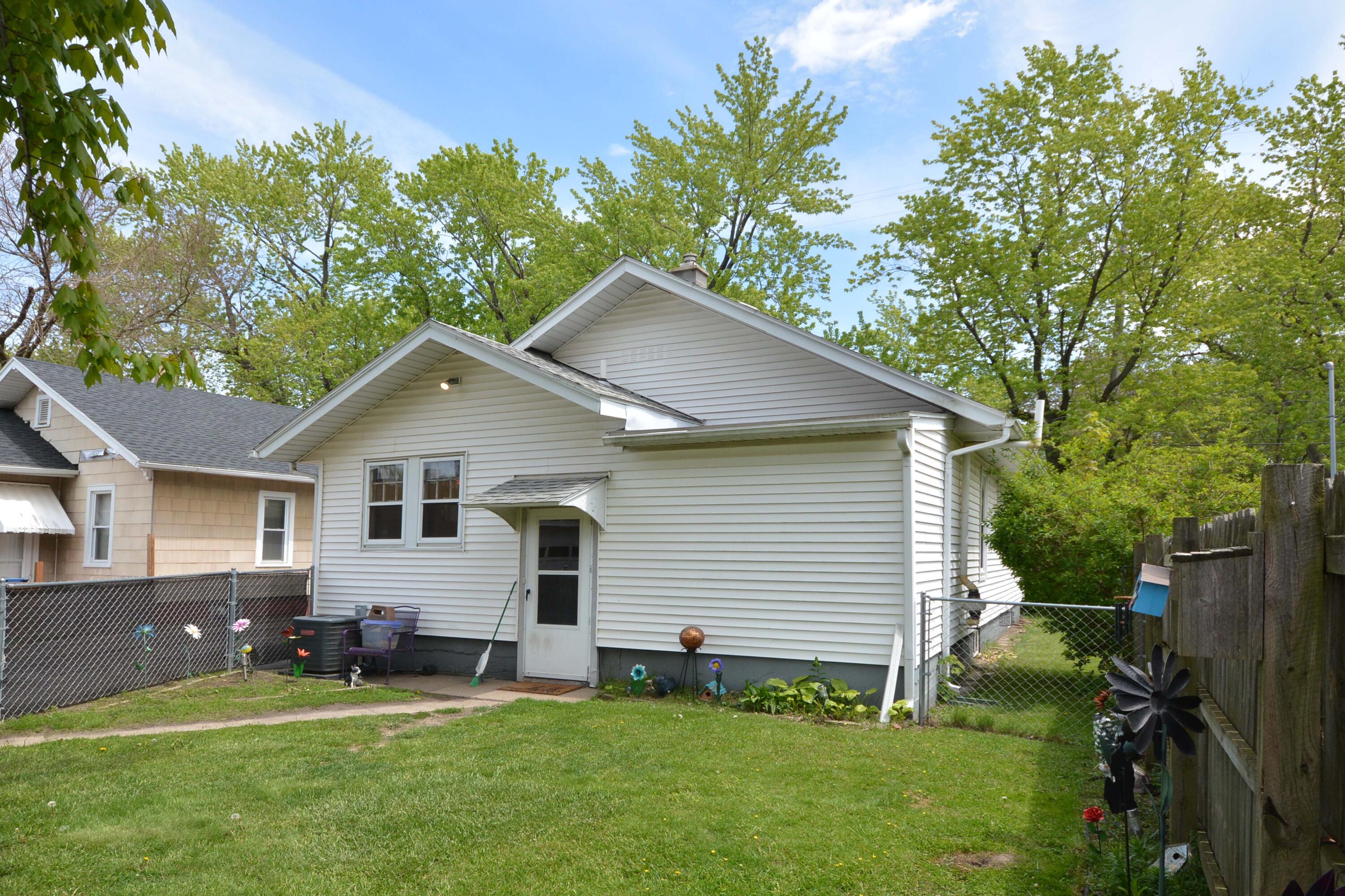 1117 Dayton Avenue Kalamazoo MI 49048