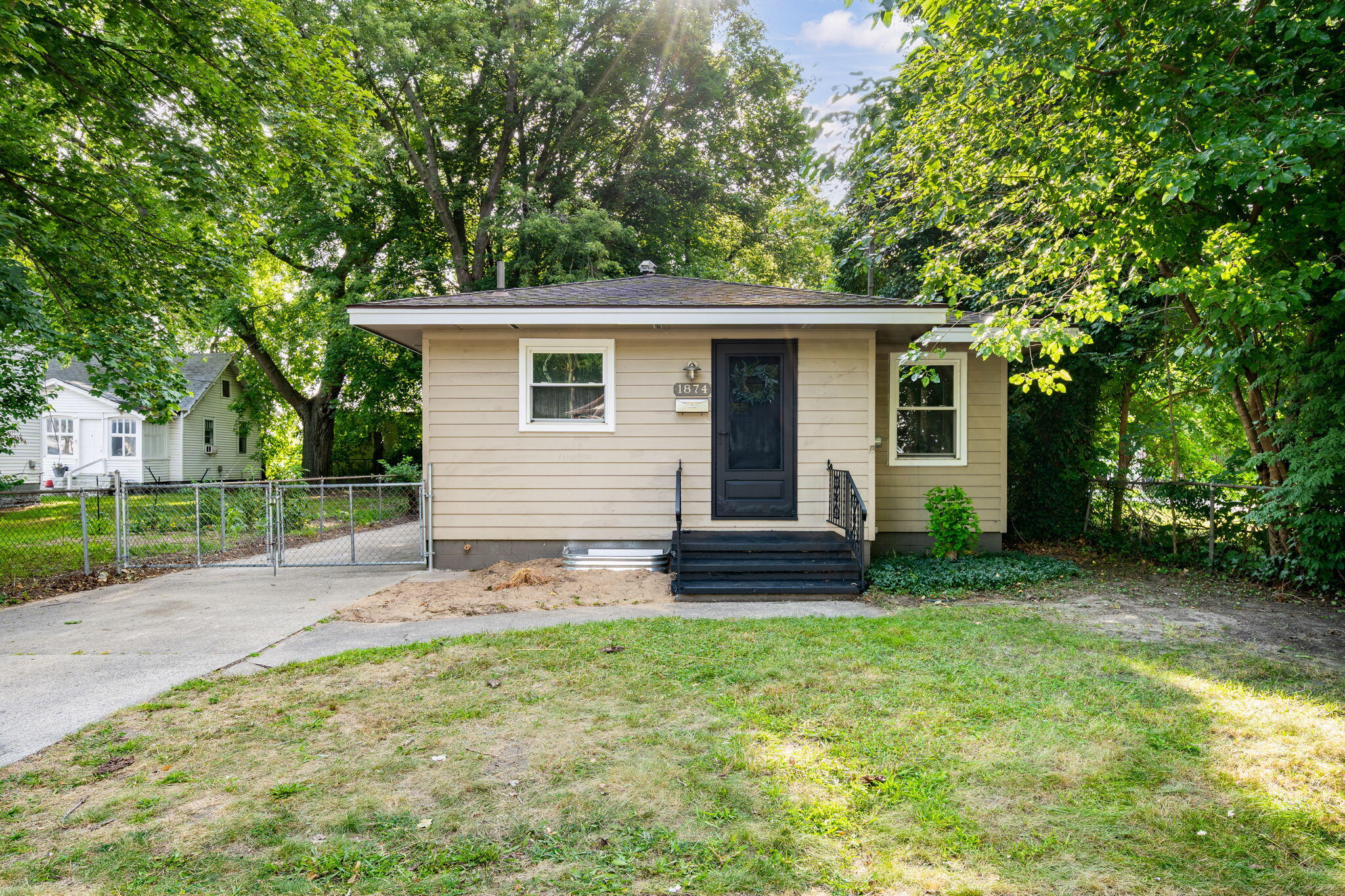 1874 Crowley Street Muskegon MI 49441