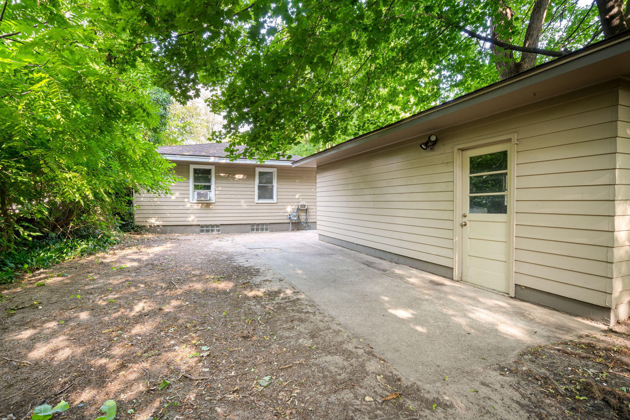 1874 Crowley Street Muskegon MI 49441