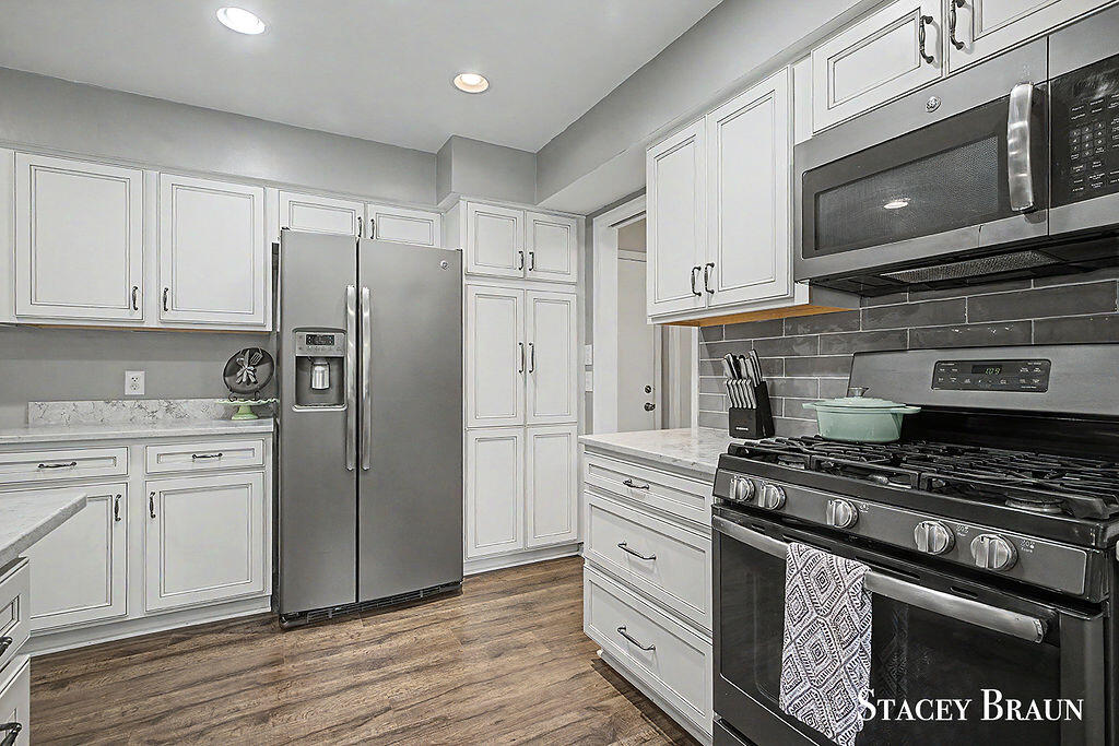2310 NE Chelsea Road NE Grand Rapids MI 49505