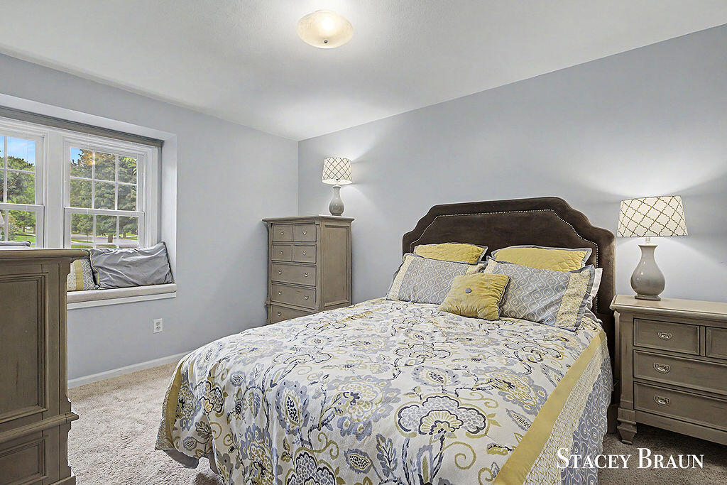 2310 NE Chelsea Road NE Grand Rapids MI 49505