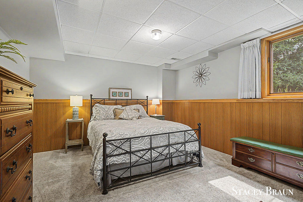 2310 NE Chelsea Road NE Grand Rapids MI 49505