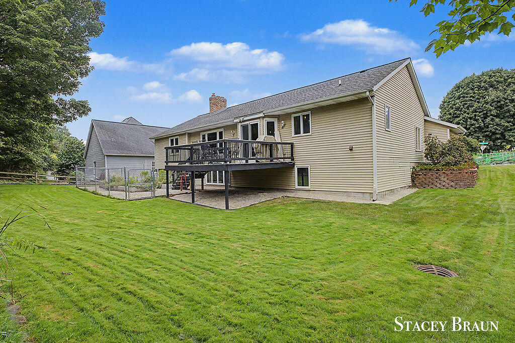 2310 NE Chelsea Road NE Grand Rapids MI 49505