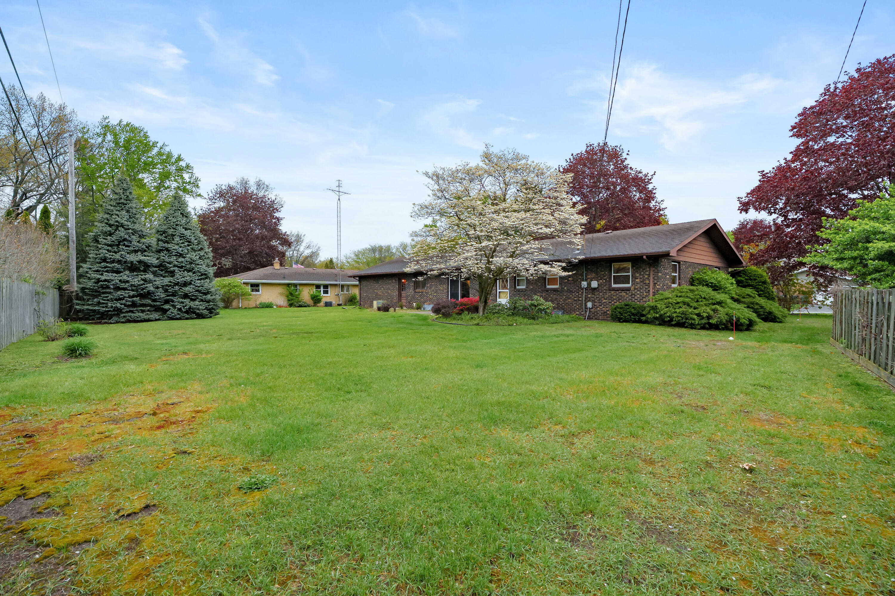 2286 Shiawasee Lane Stevensville MI 49127