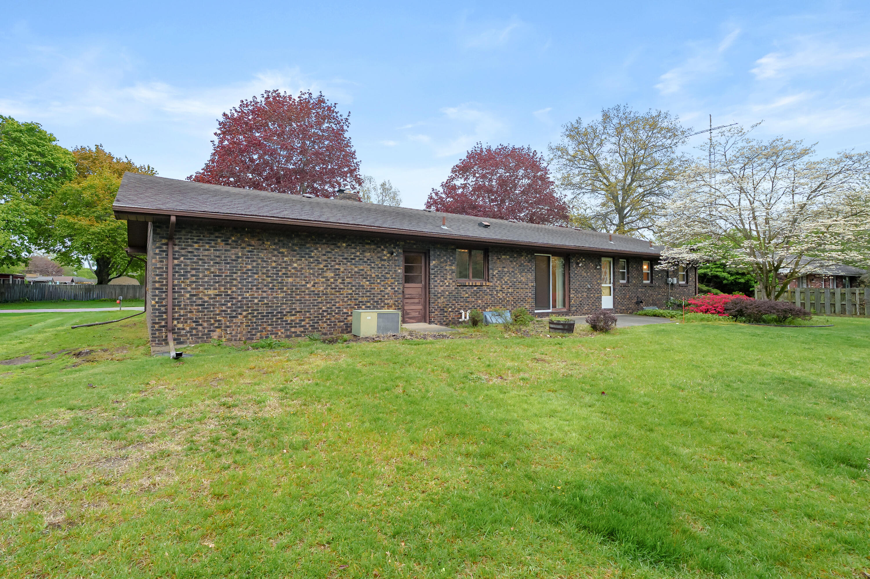 2286 Shiawasee Lane Stevensville MI 49127