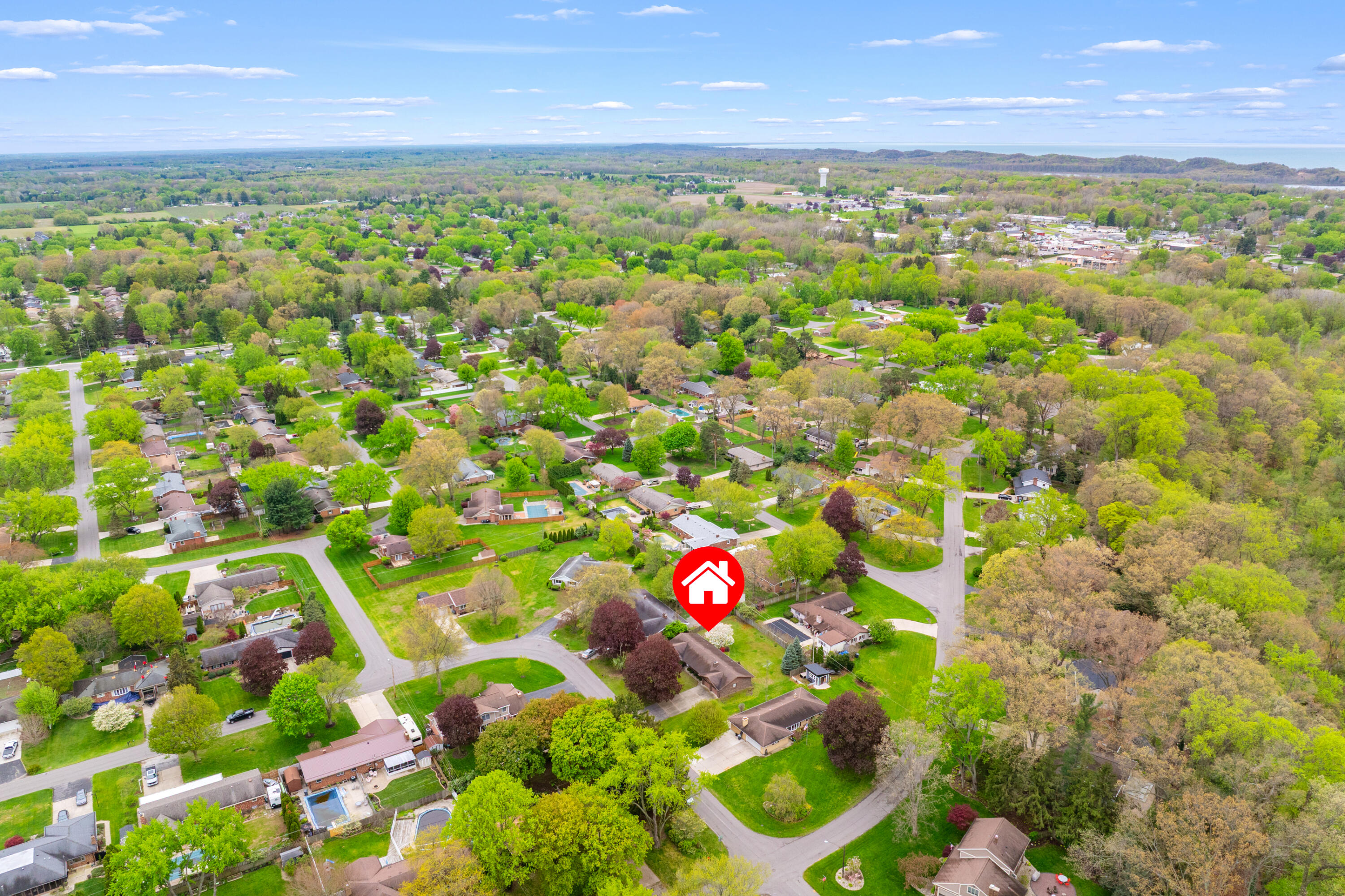 2286 Shiawasee Lane Stevensville MI 49127