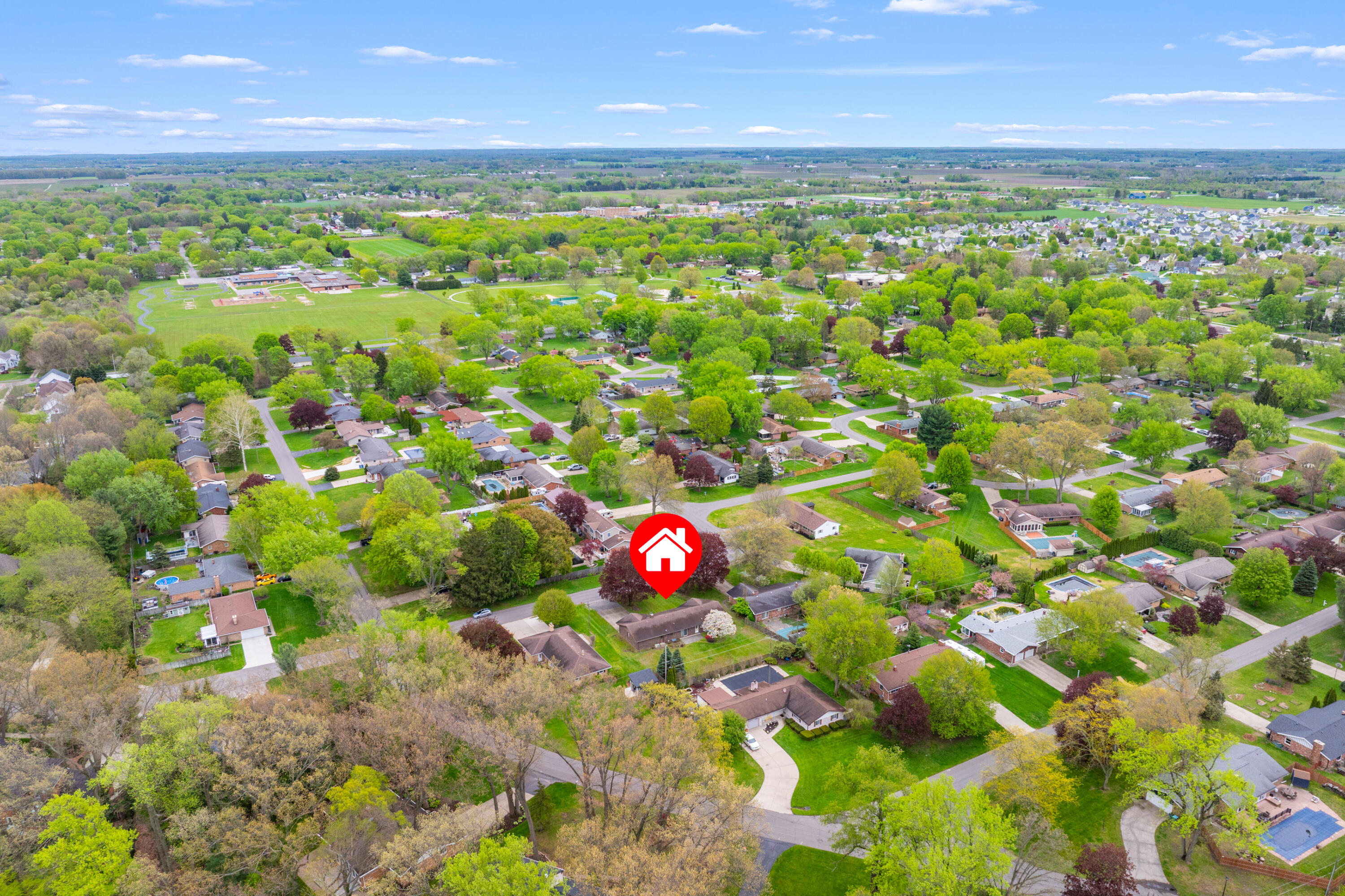 2286 Shiawasee Lane Stevensville MI 49127