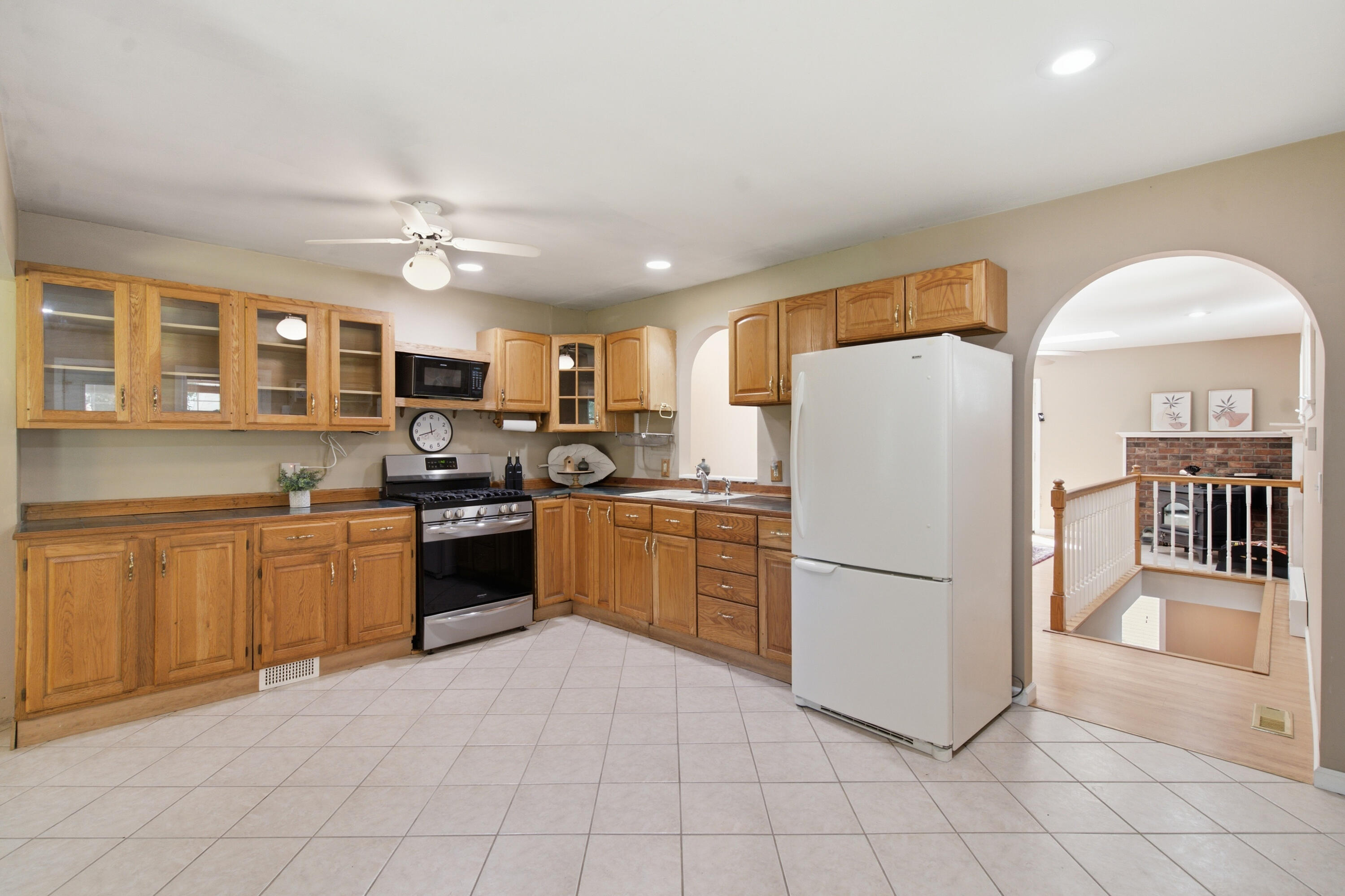 2465 W F Avenue Kalamazoo MI 49009