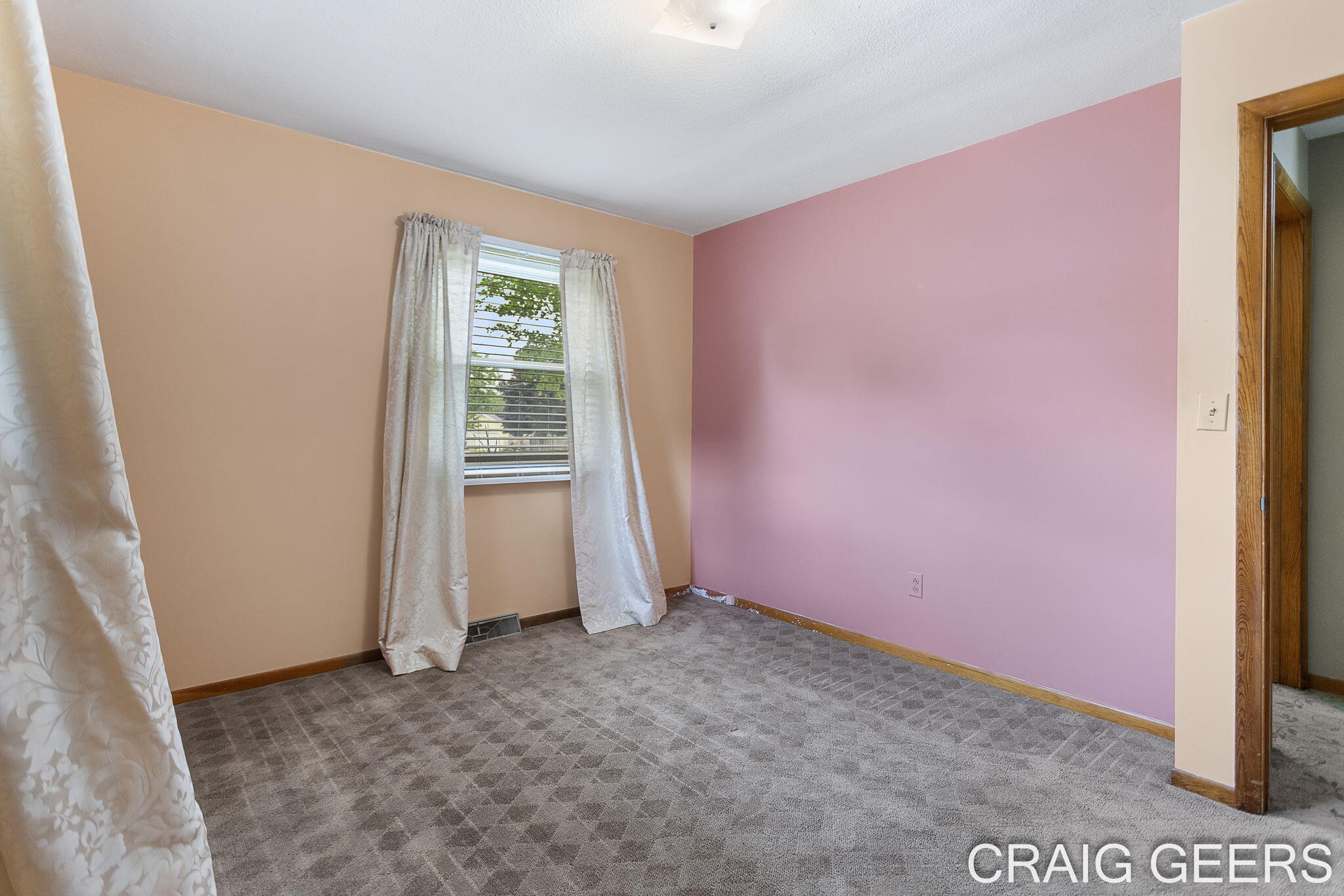 2864 Mustang Court NE Grand Rapids MI 49525