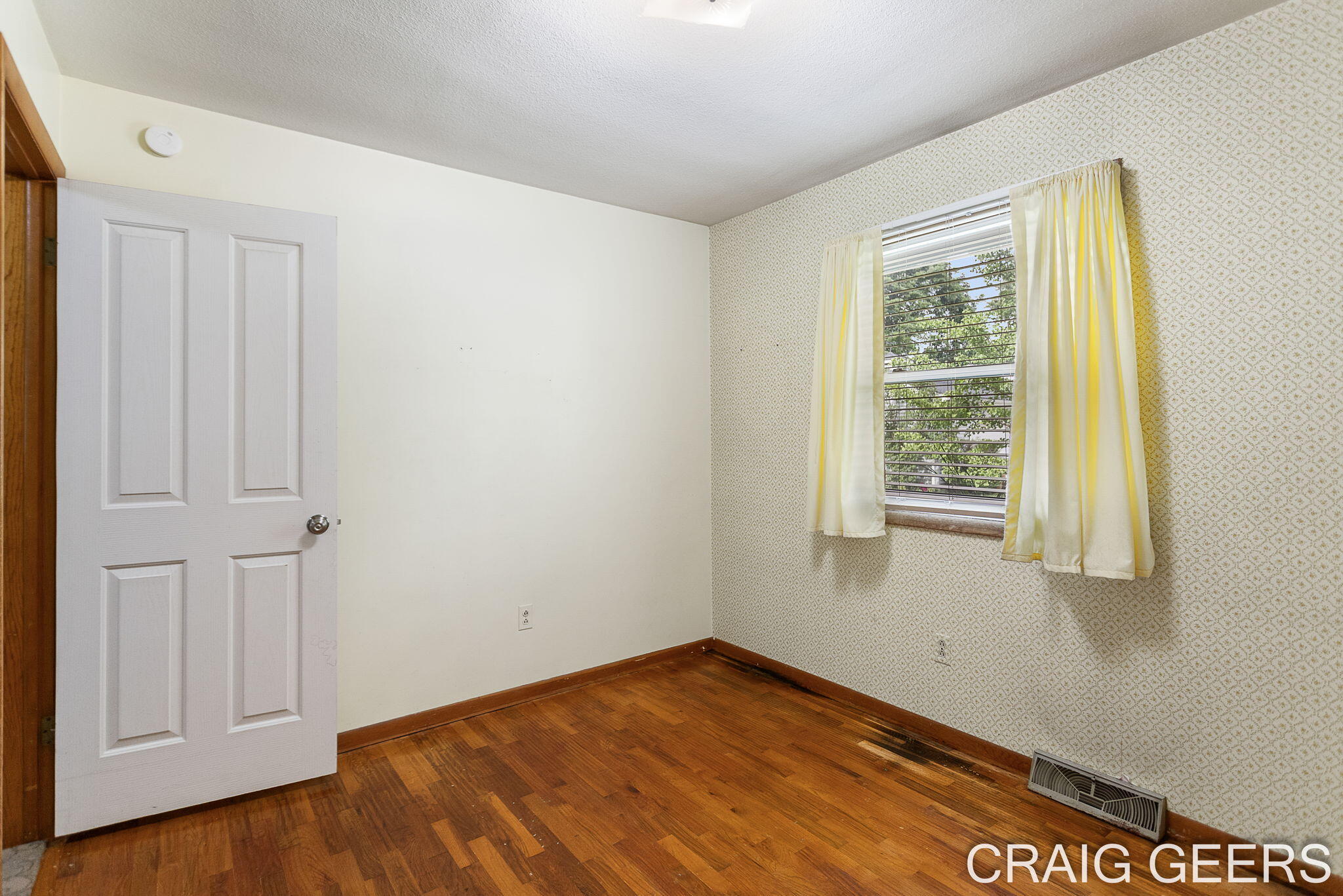 2864 Mustang Court NE Grand Rapids MI 49525