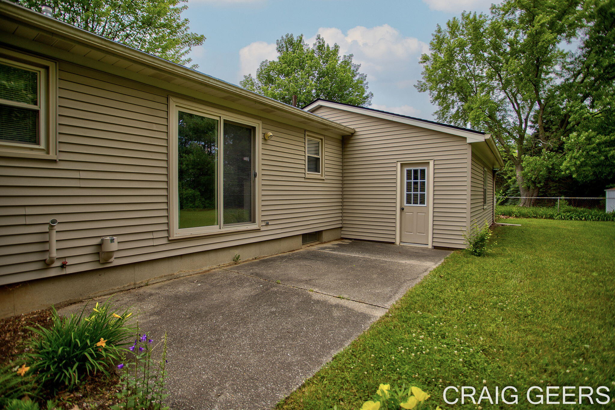 2864 Mustang Court NE Grand Rapids MI 49525