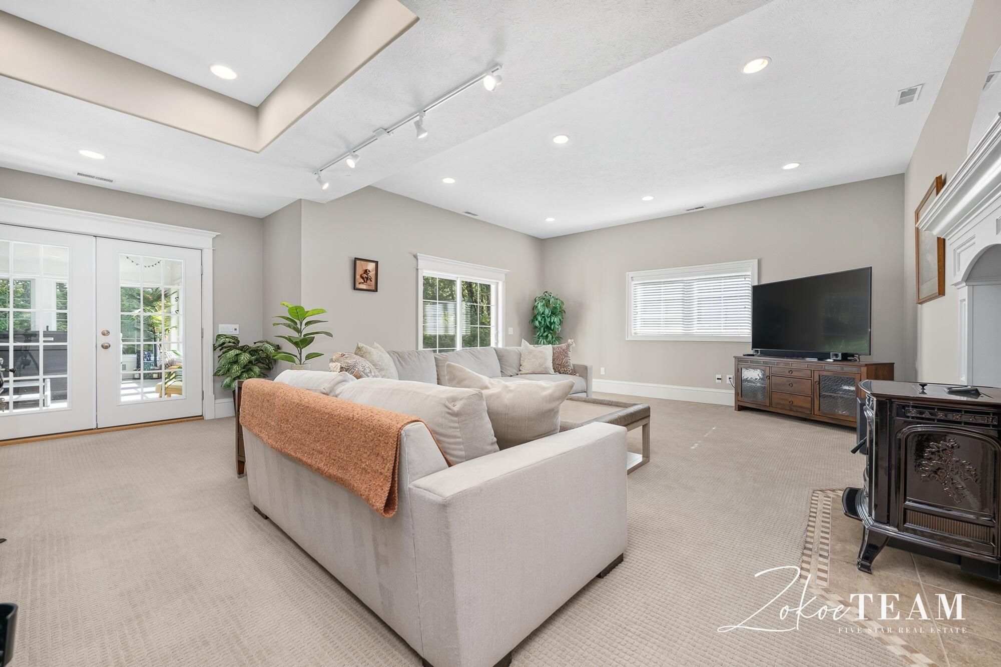 3050 Ridge Port Drive NW Grand Rapids MI 49544