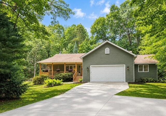 6550 W Forest Edge Drive Ludington MI 49431