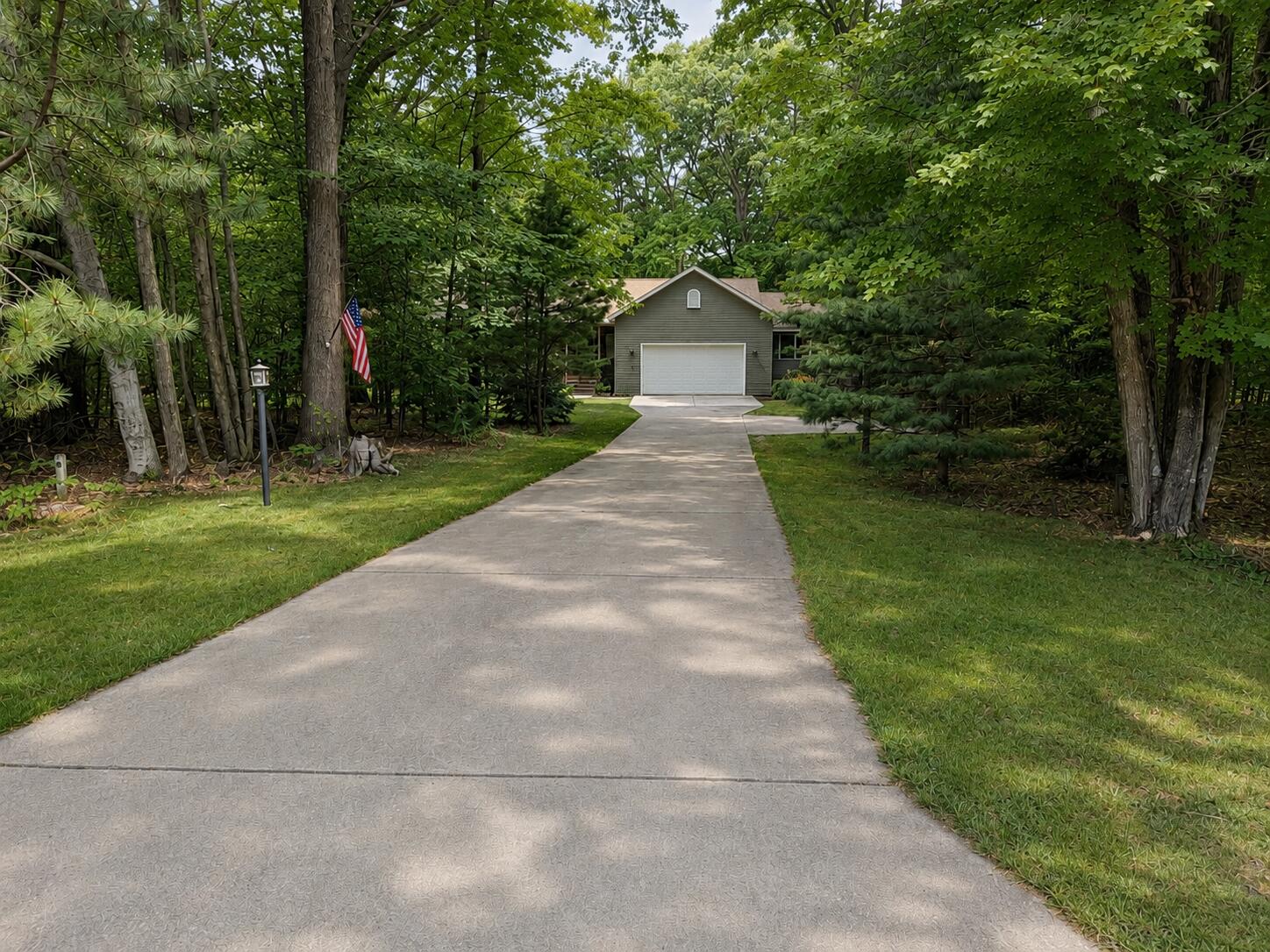 6550 W Forest Edge Drive Ludington MI 49431