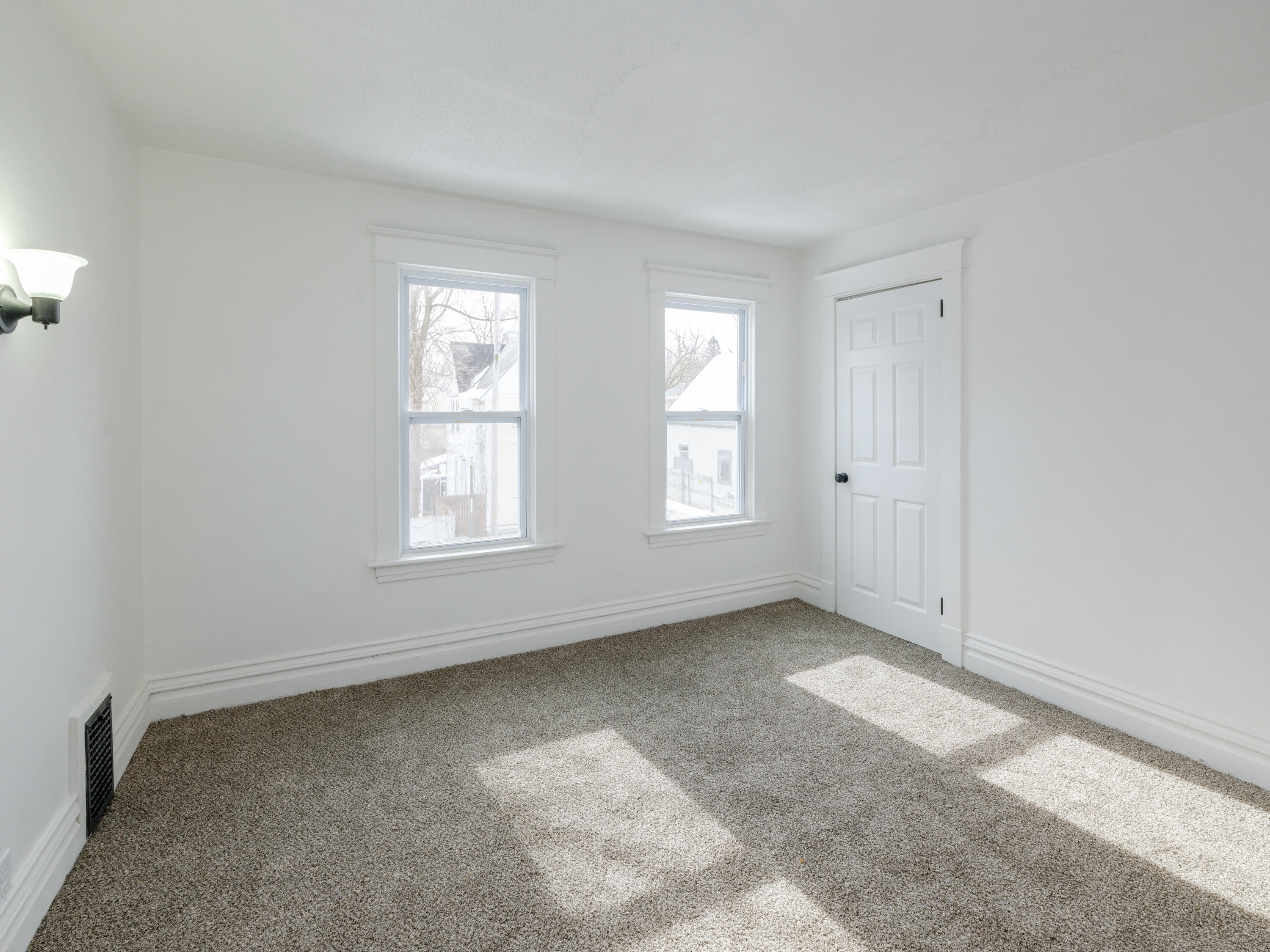 915 Hays Park Avenue Kalamazoo MI 49001