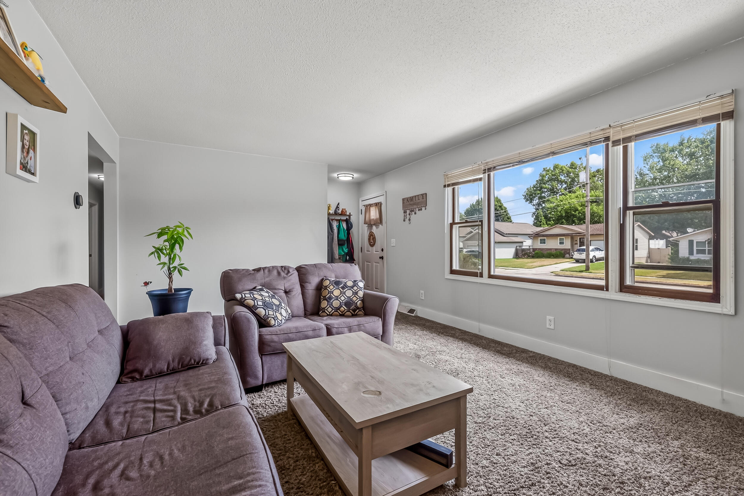 338 N Jefferson Street Zeeland MI 49464