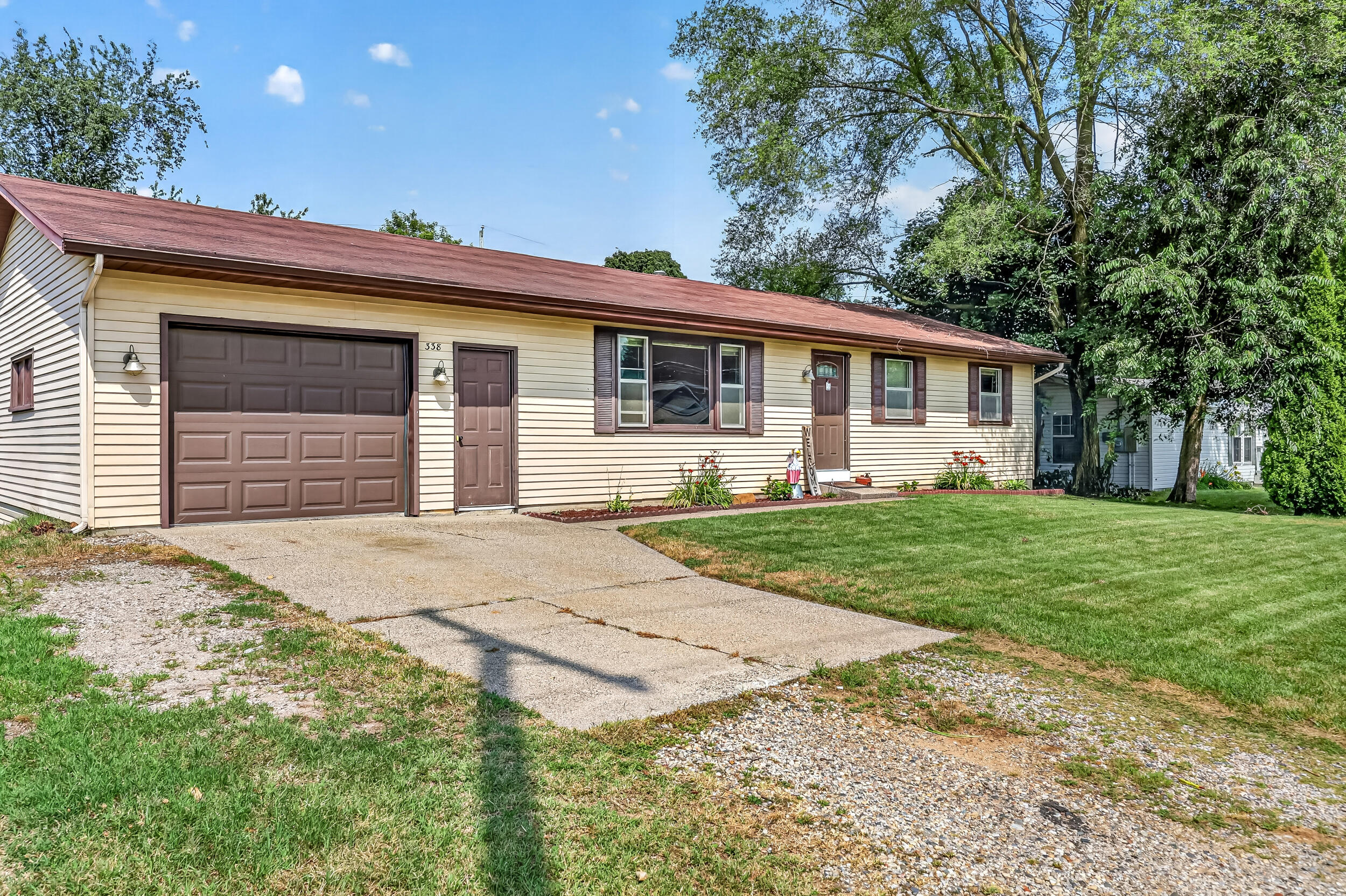 338 N Jefferson Street Zeeland MI 49464