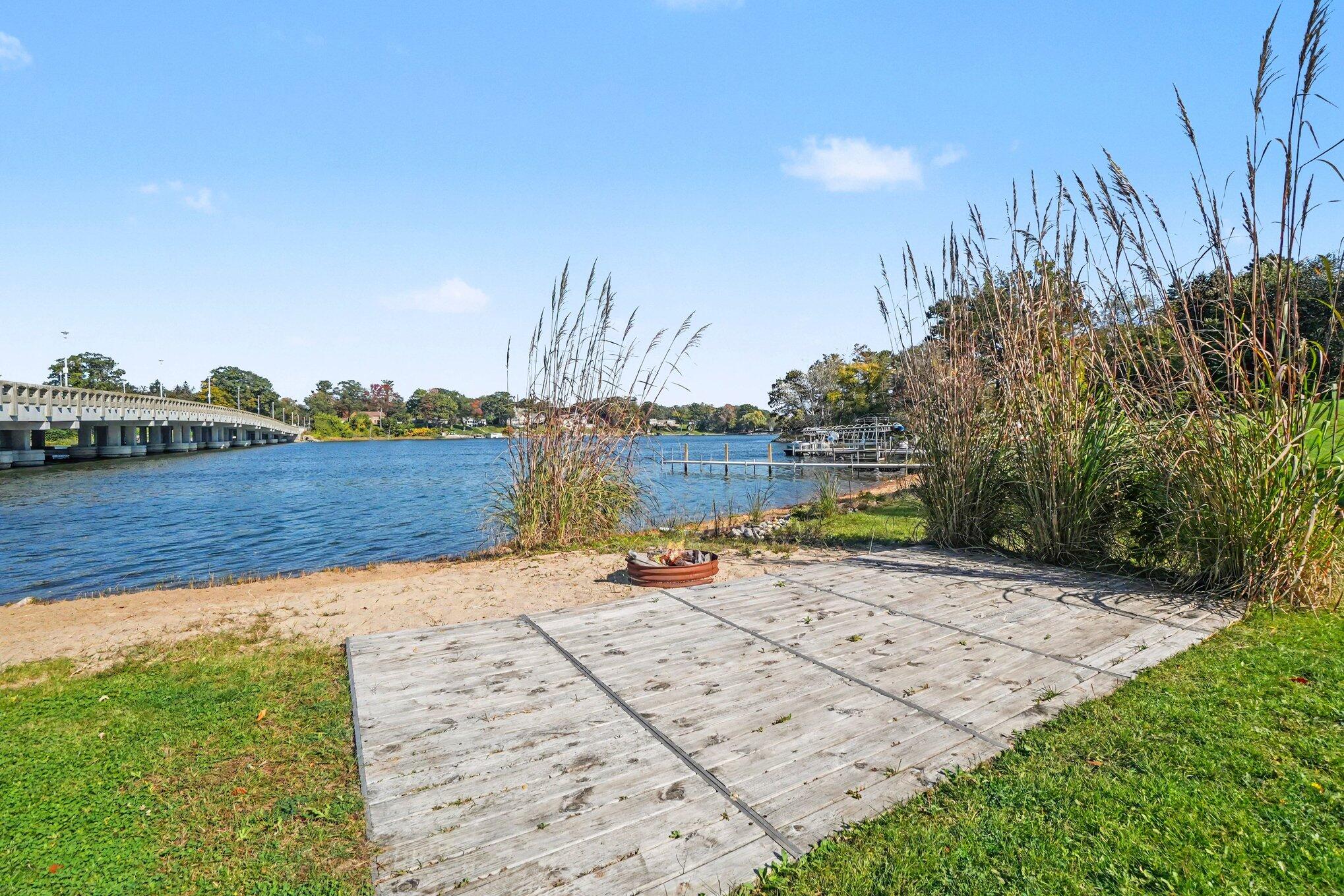 760 Bridgeview Bay Lane Muskegon MI 49441