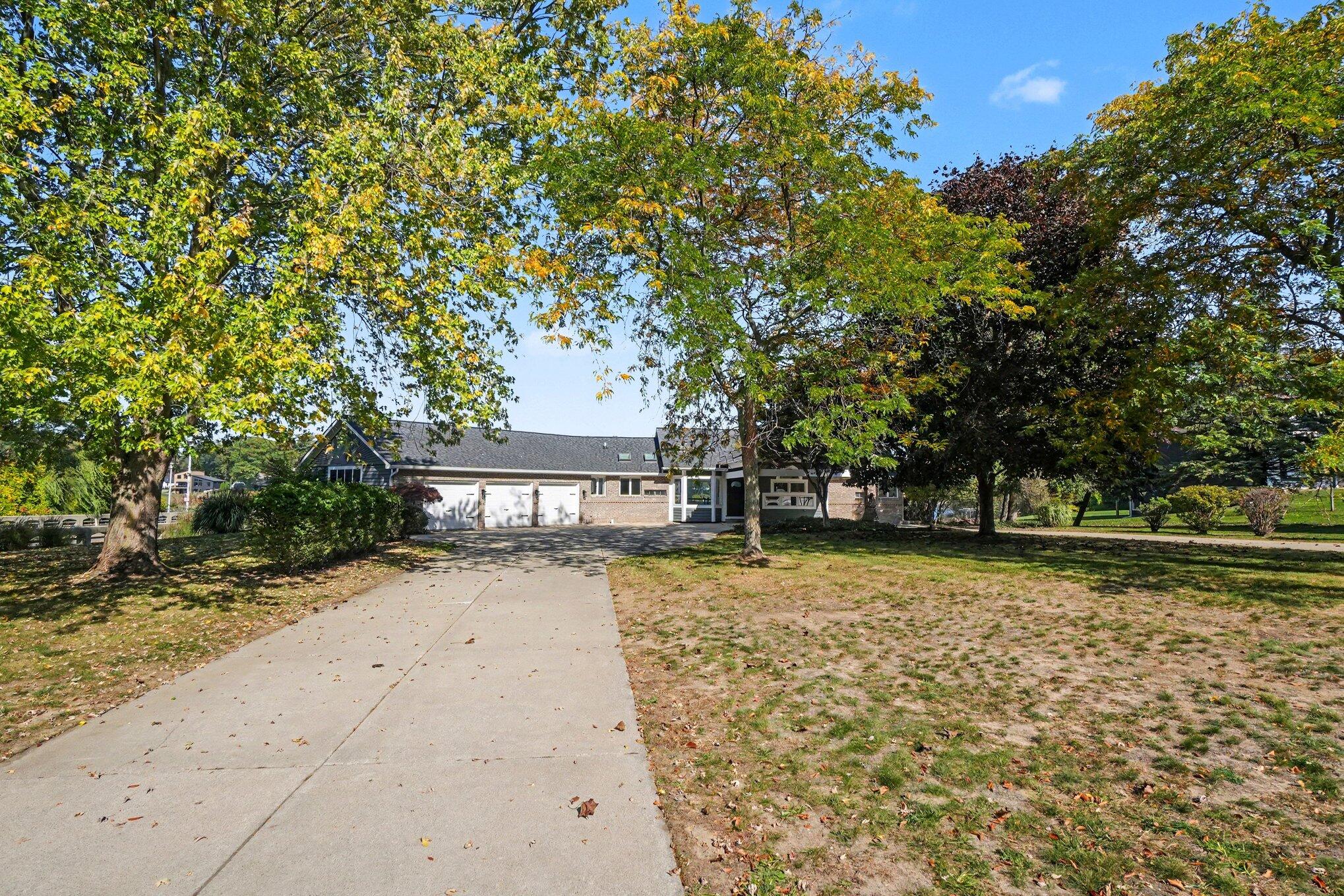 760 Bridgeview Bay Lane Muskegon MI 49441